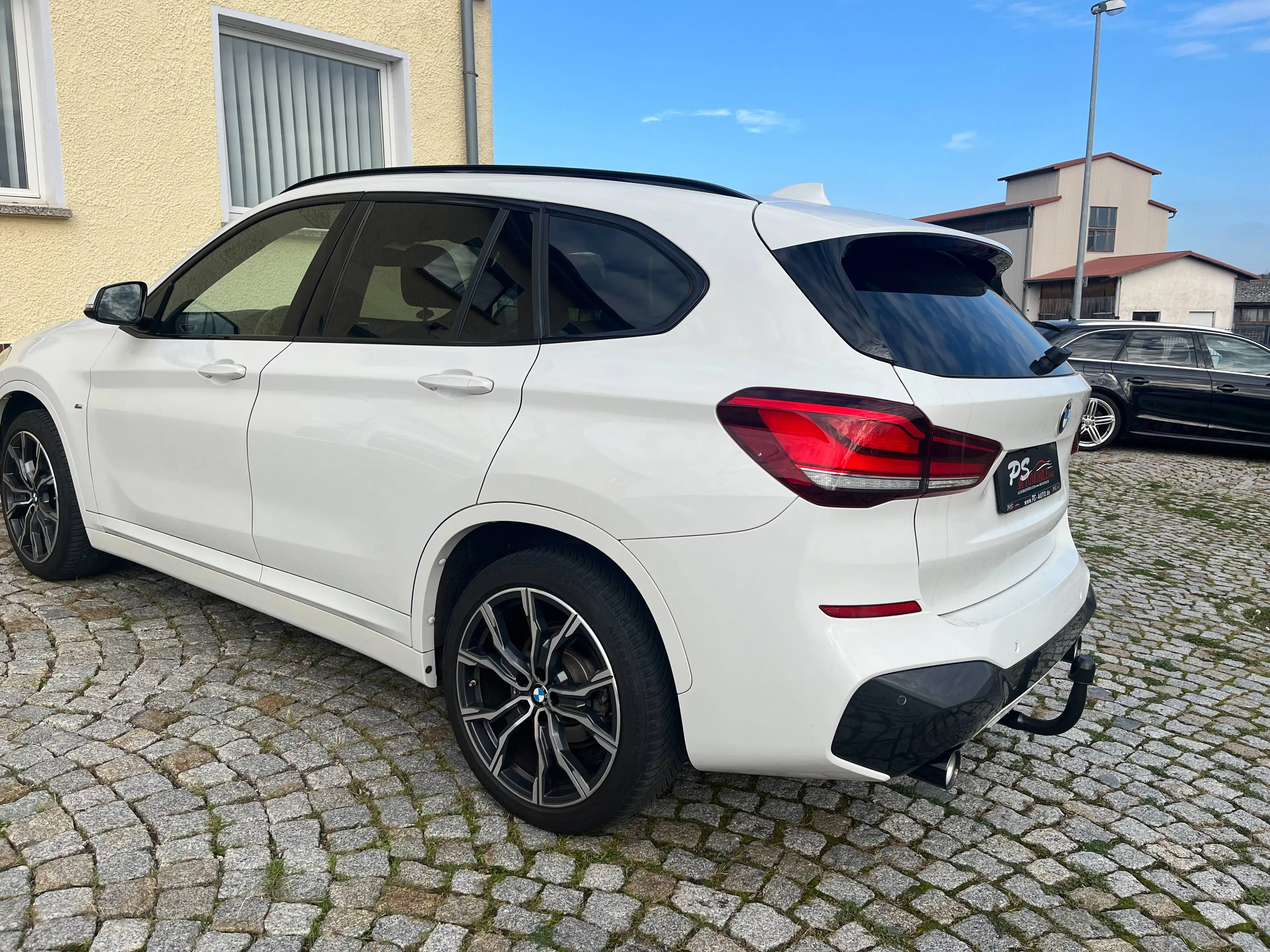 BMW X1 xDrive 18 d M Sport — photo 8