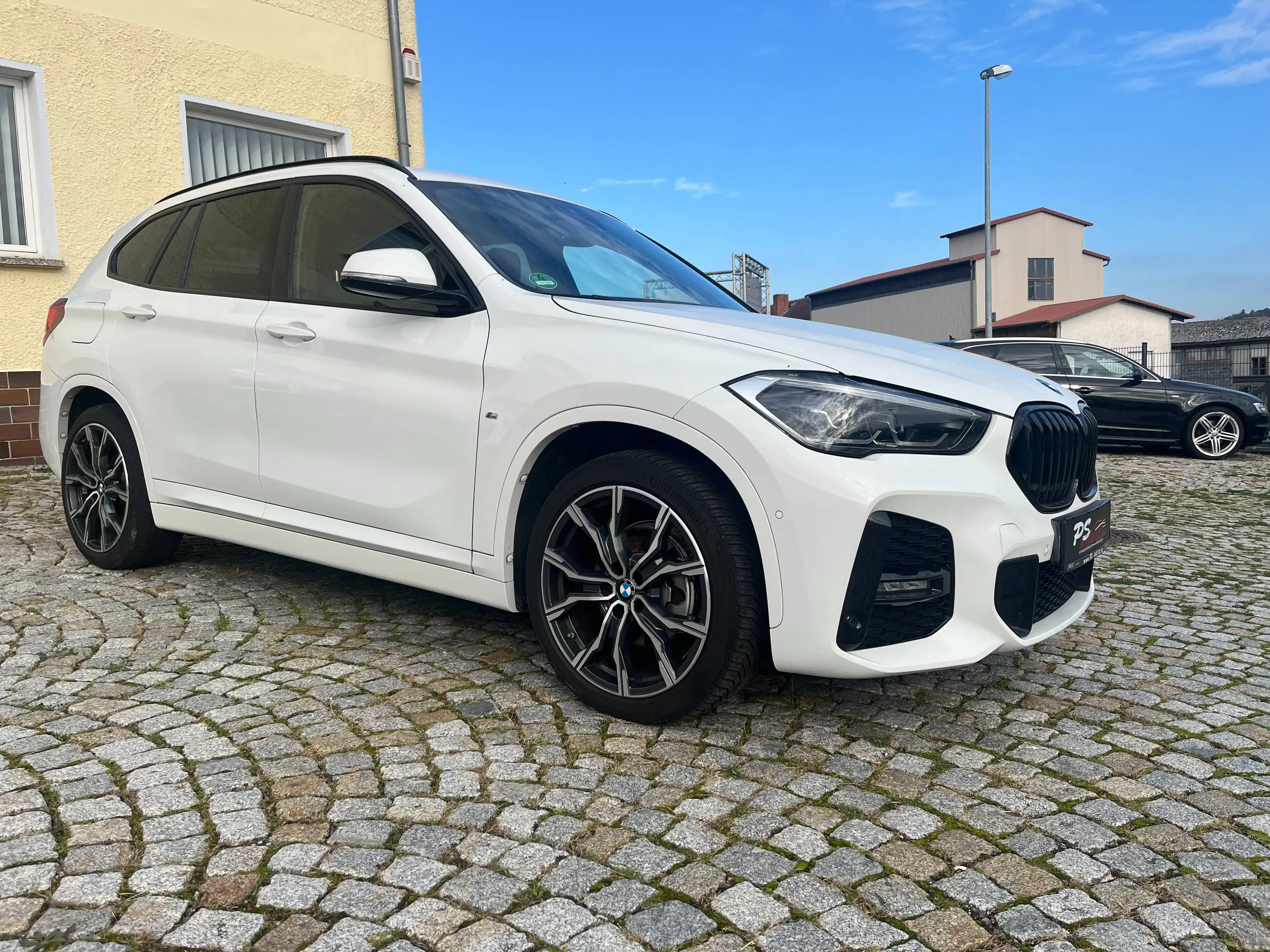BMW X1 xDrive 18 d M Sport — photo 3