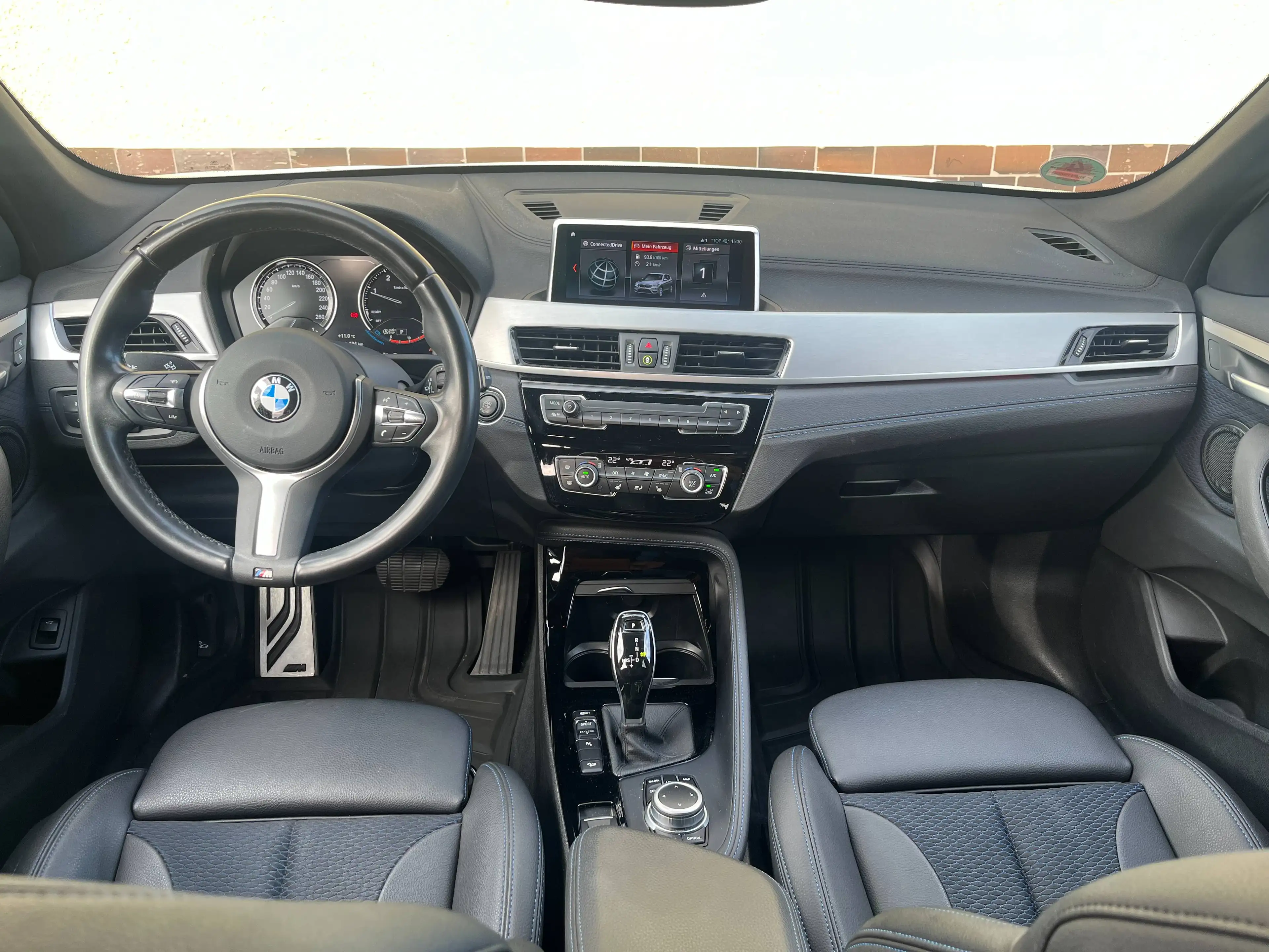 BMW X1 xDrive 18 d M Sport — photo 9