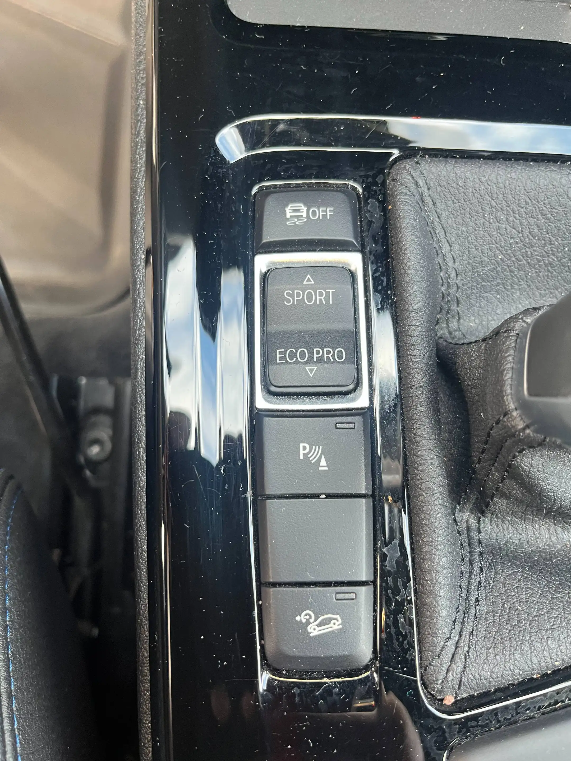 BMW X1 xDrive 18 d M Sport — photo 18