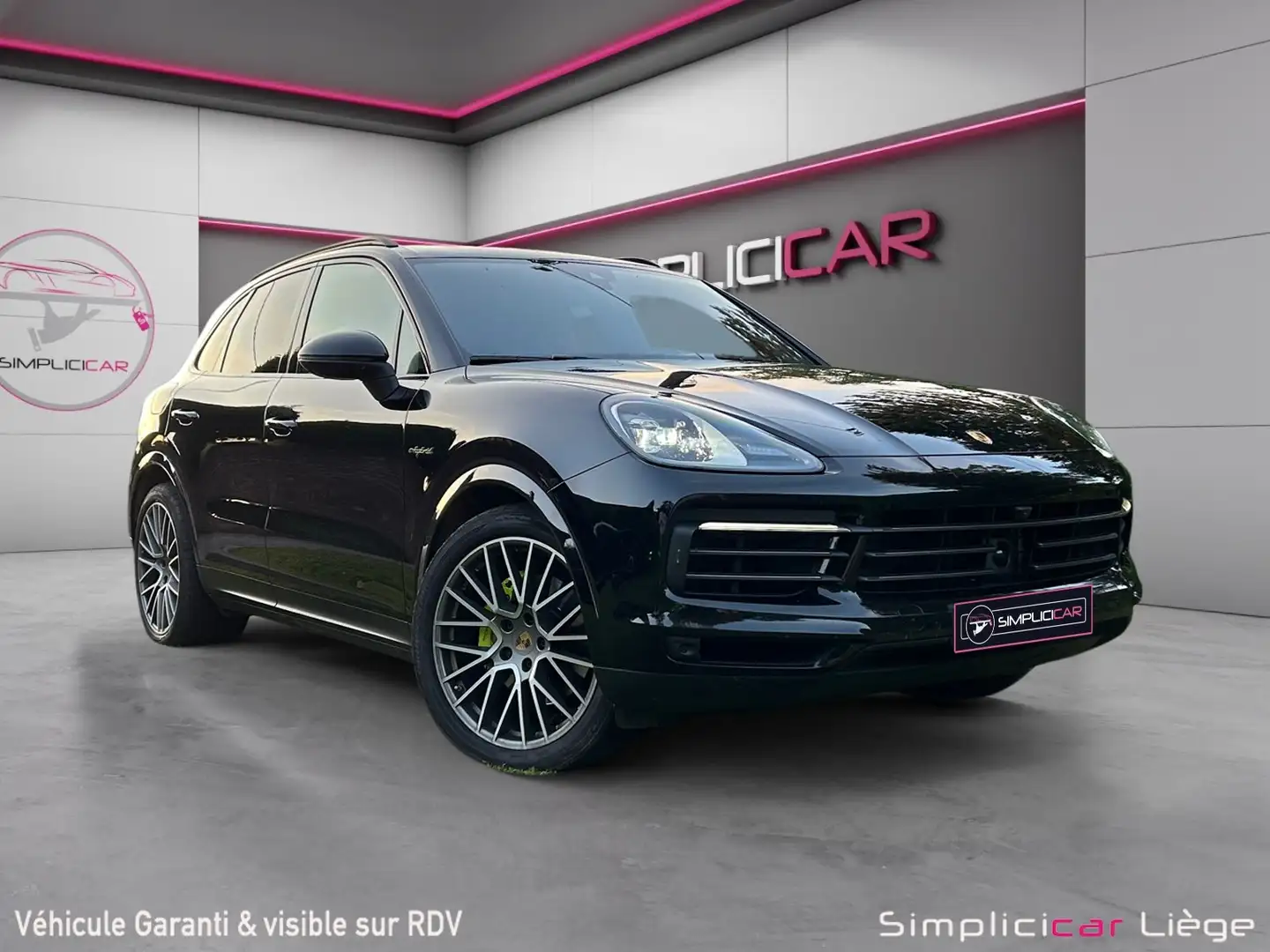 Porsche Cayenne Cayenne 3.0i V6 PHEV Tiptronic S Platinum Zwart - 1