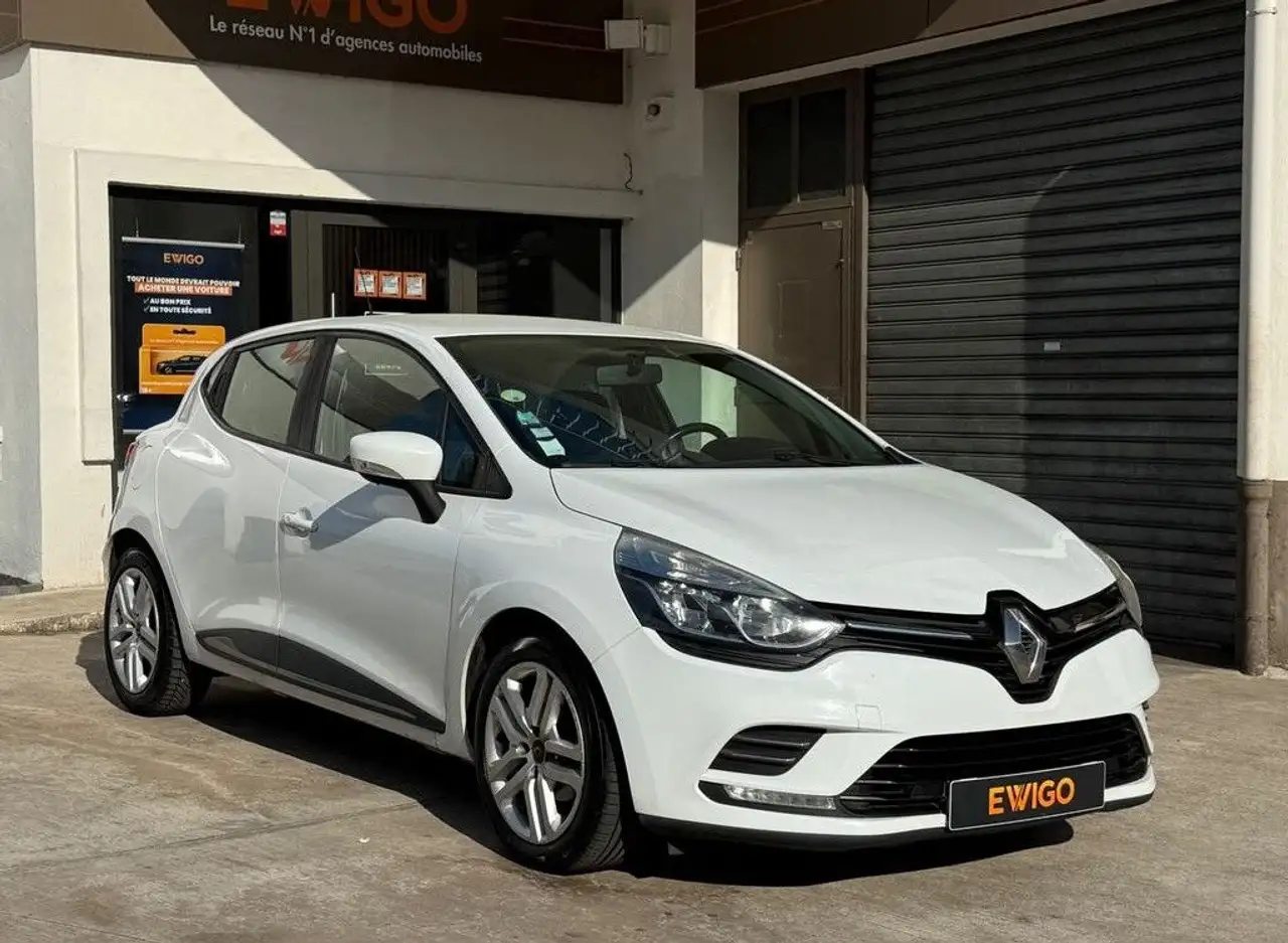 Renault Clio (2) 1.5 dci 75 zen + 2eme main bluetooth