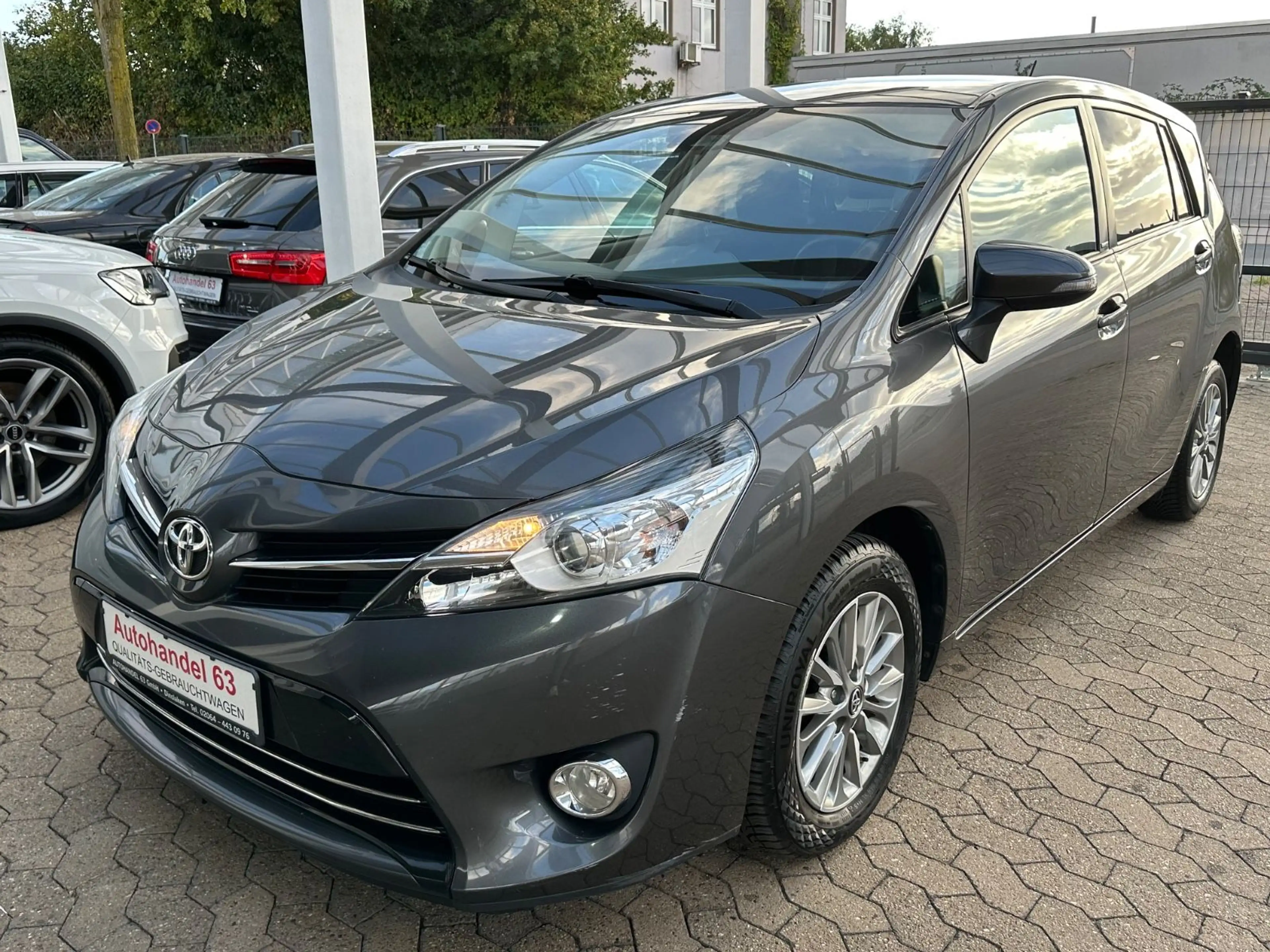 Toyota Verso 1.8 Edition-S*Navi*KlimaT*Alu*1Hand*Funk*T — photo 10