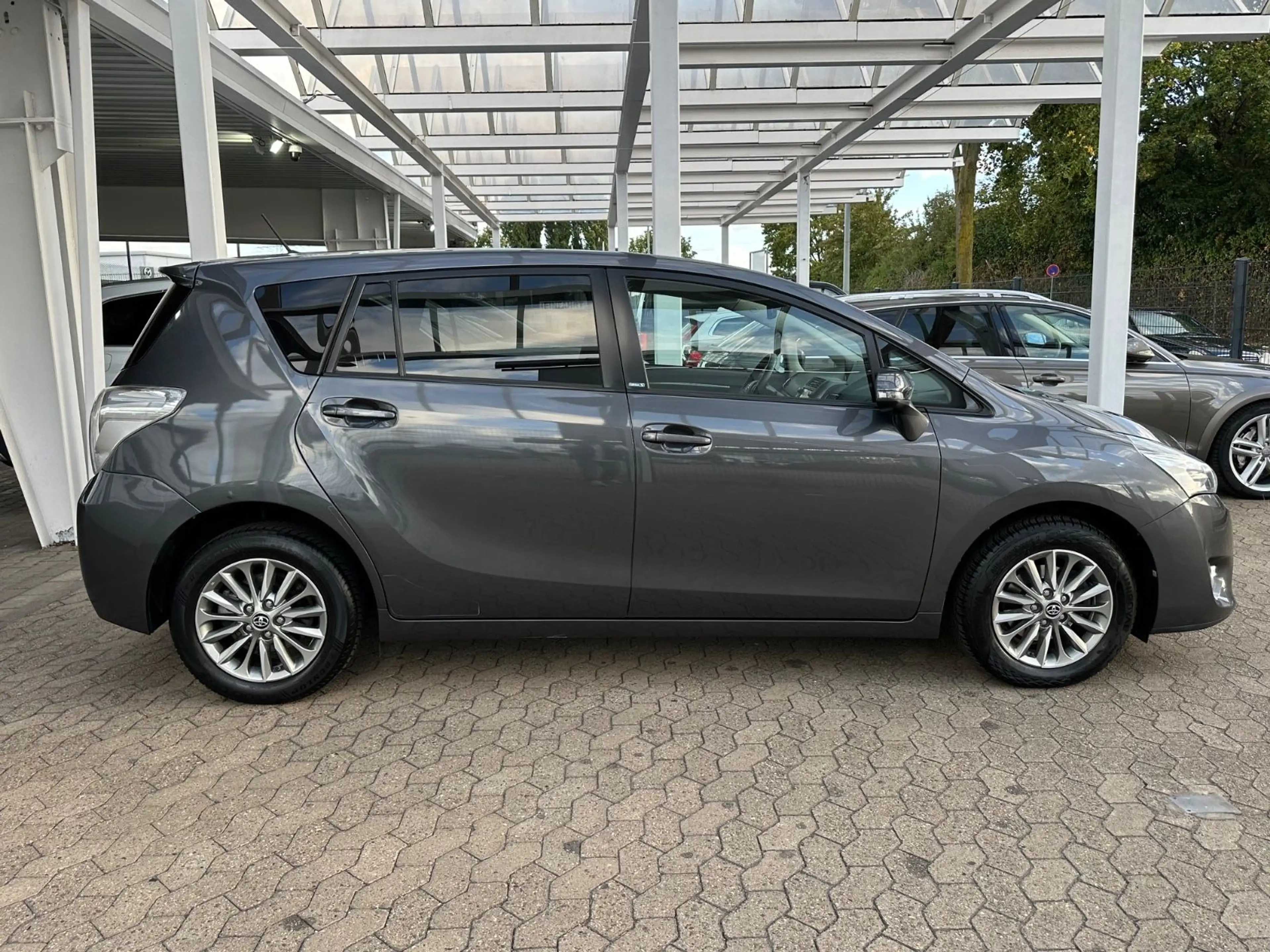 Toyota Verso 1.8 Edition-S*Navi*KlimaT*Alu*1Hand*Funk*T