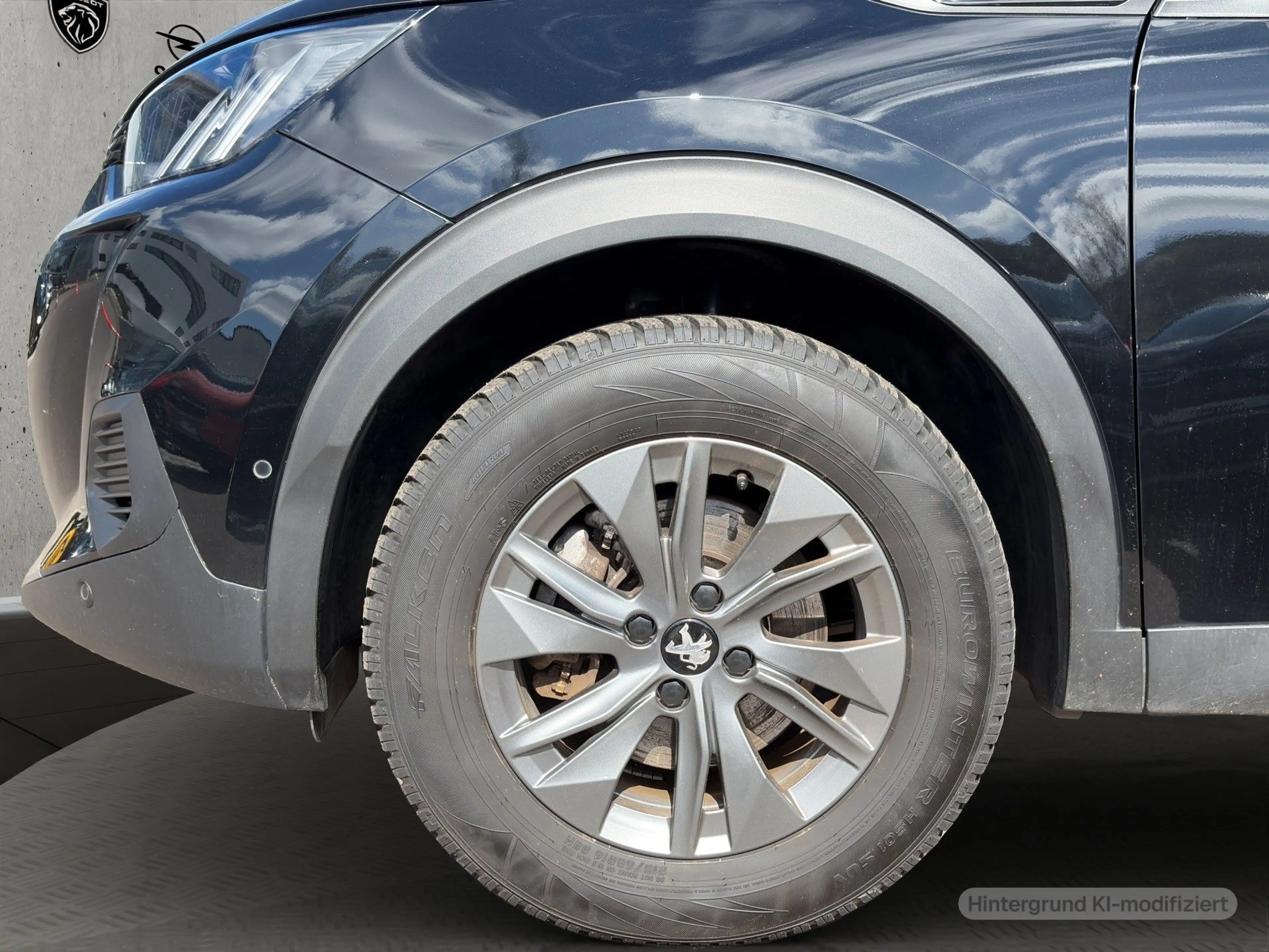 Peugeot e-2008 GT — photo 6
