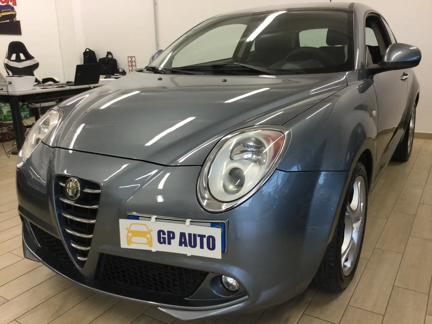 Alfa Romeo MiTo 1.6 jtdm Distinctive 120cv Gris - 1