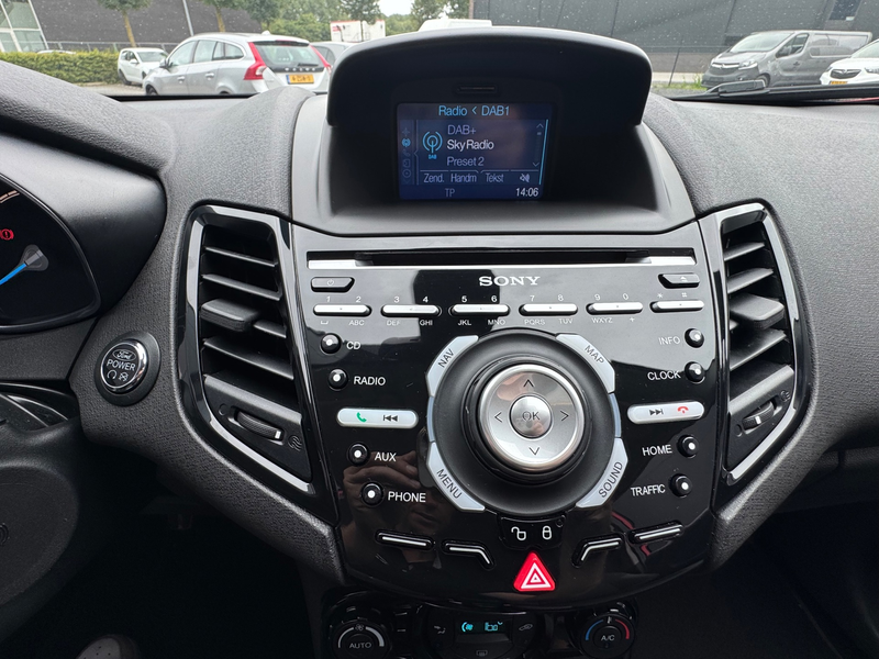 Ford Fiesta 1.0 EcoBoost Red/Black Edition — photo 14