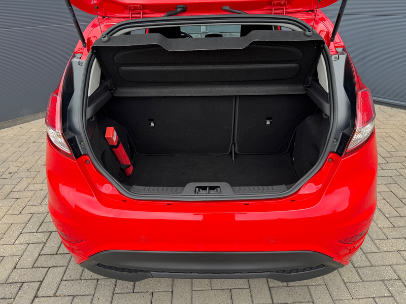 Ford Fiesta 1.0 EcoBoost Red/Black Edition — photo 16