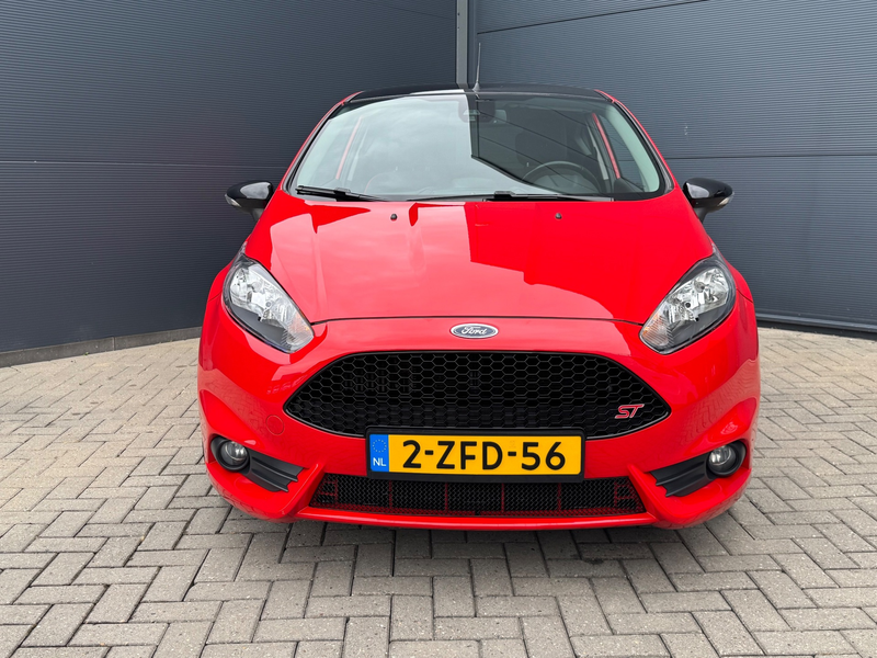 Ford Fiesta 1.0 EcoBoost Red/Black Edition — photo 10