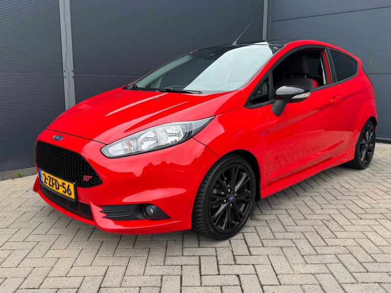 Ford Fiesta 1.0 EcoBoost Red/Black Edition — photo 8