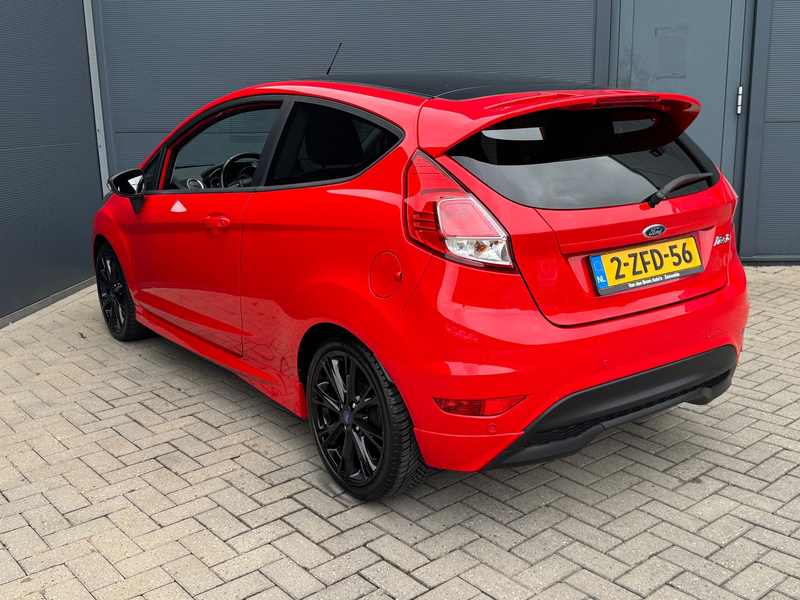 Ford Fiesta 1.0 EcoBoost Red/Black Edition — photo 2
