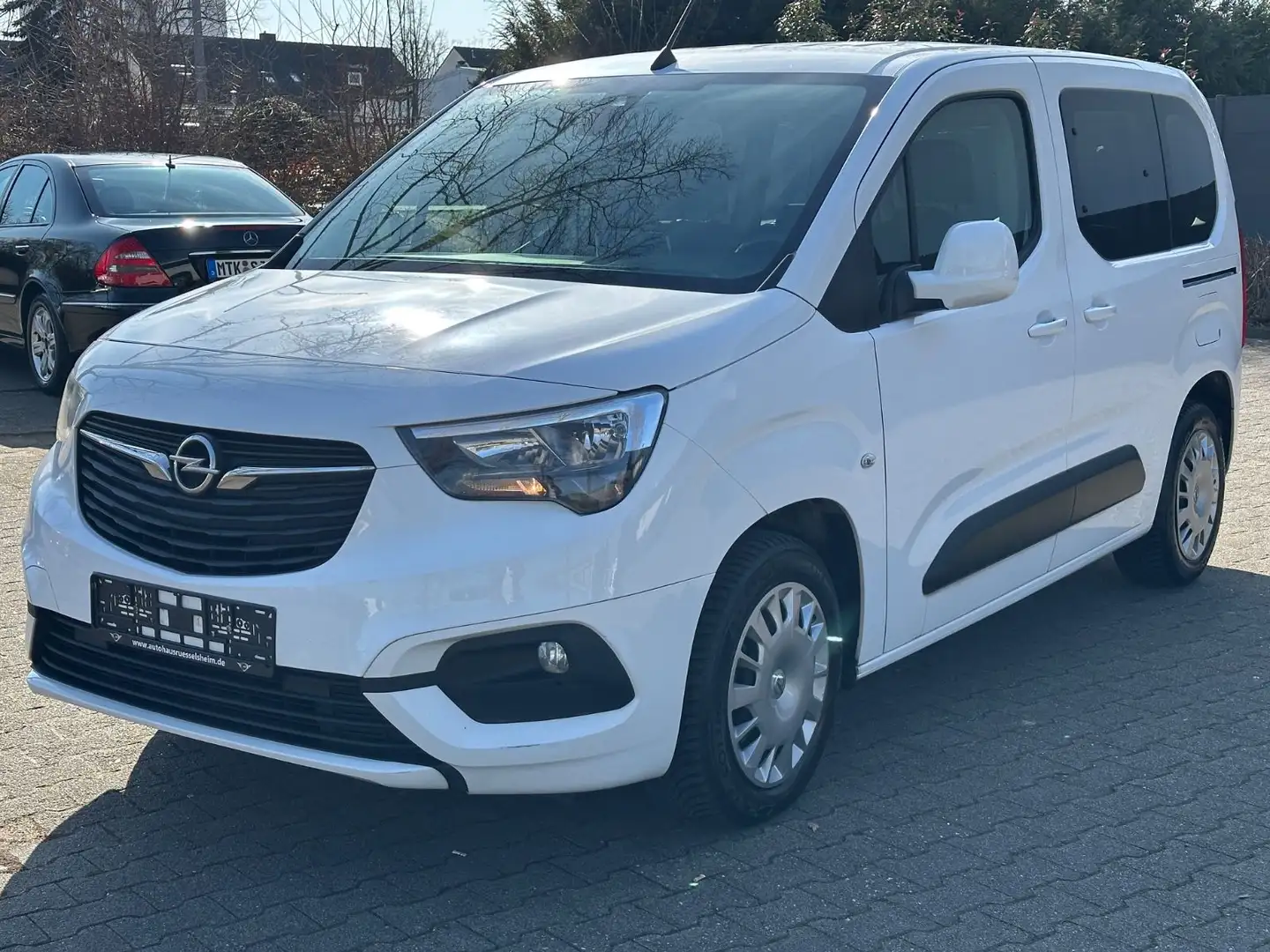 Opel Combo Life E Edition*KLIMAAU*5-SITZER*NAVI*LHZG* Blanc - 1