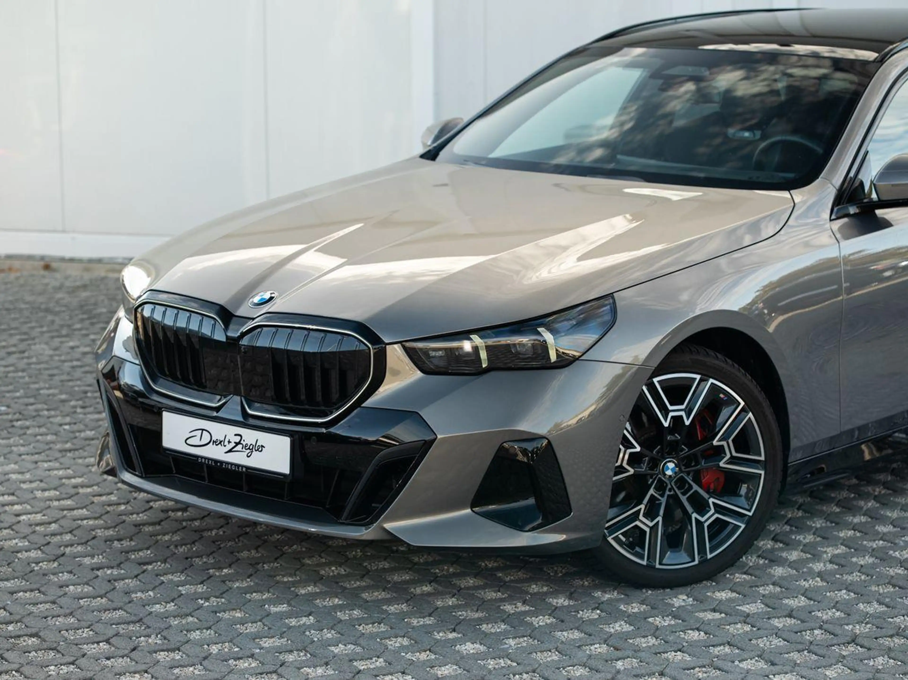 BMW 540 d xDrive Tour M-SportPRO StdHz MSitz PANO ACC — photo 4