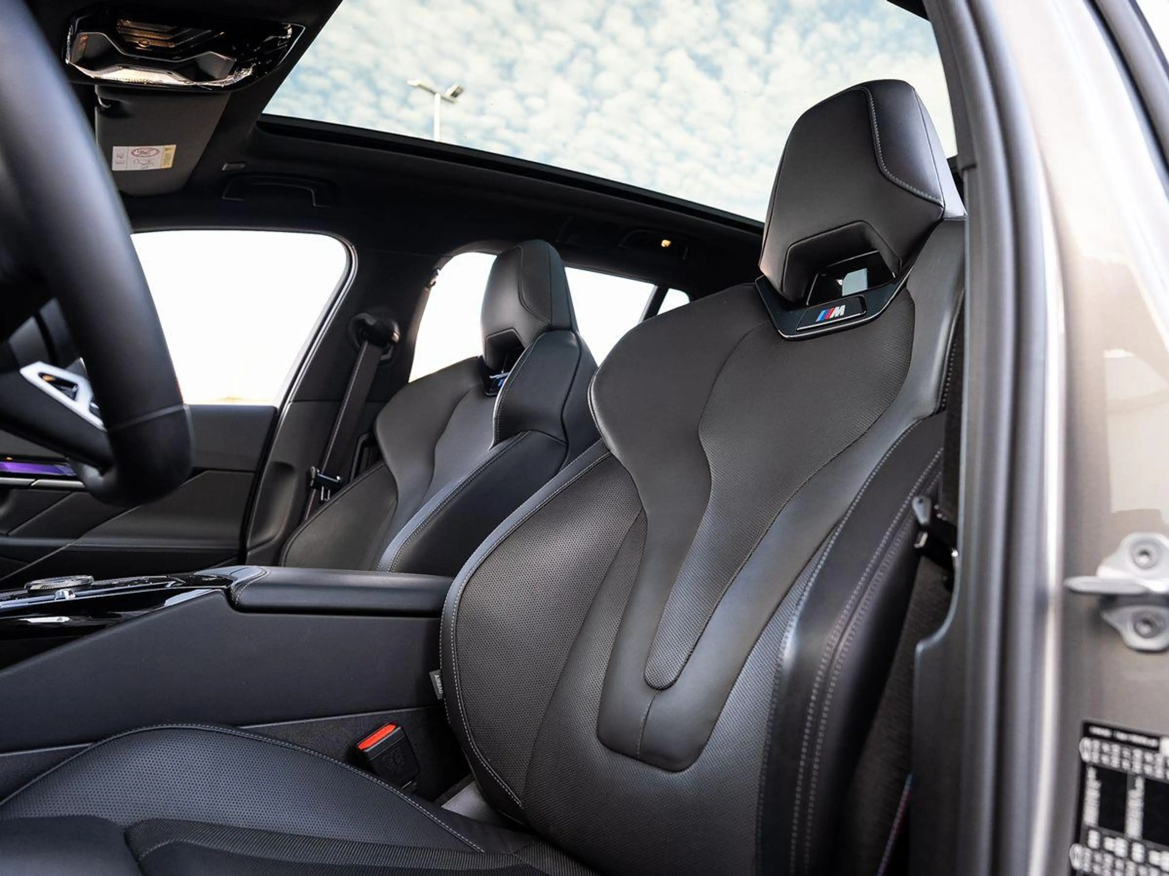 BMW 540 d xDrive Tour M-SportPRO StdHz MSitz PANO ACC — photo 14