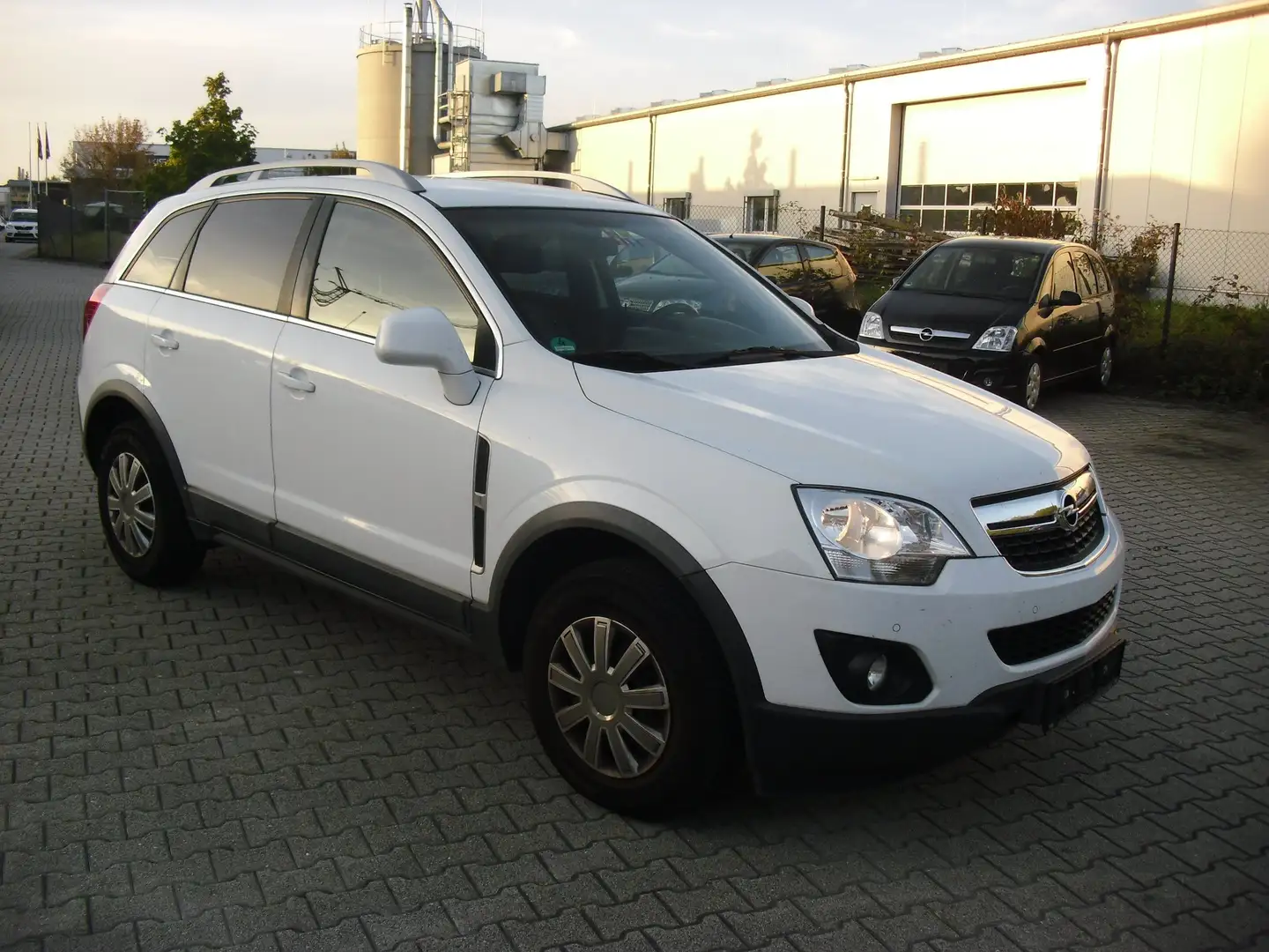 Opel Antara 2.4 Design Edition Bílá - 2