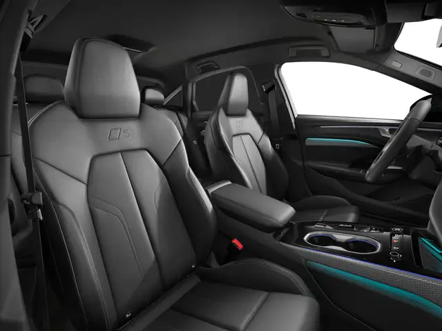 Audi A6 view 10