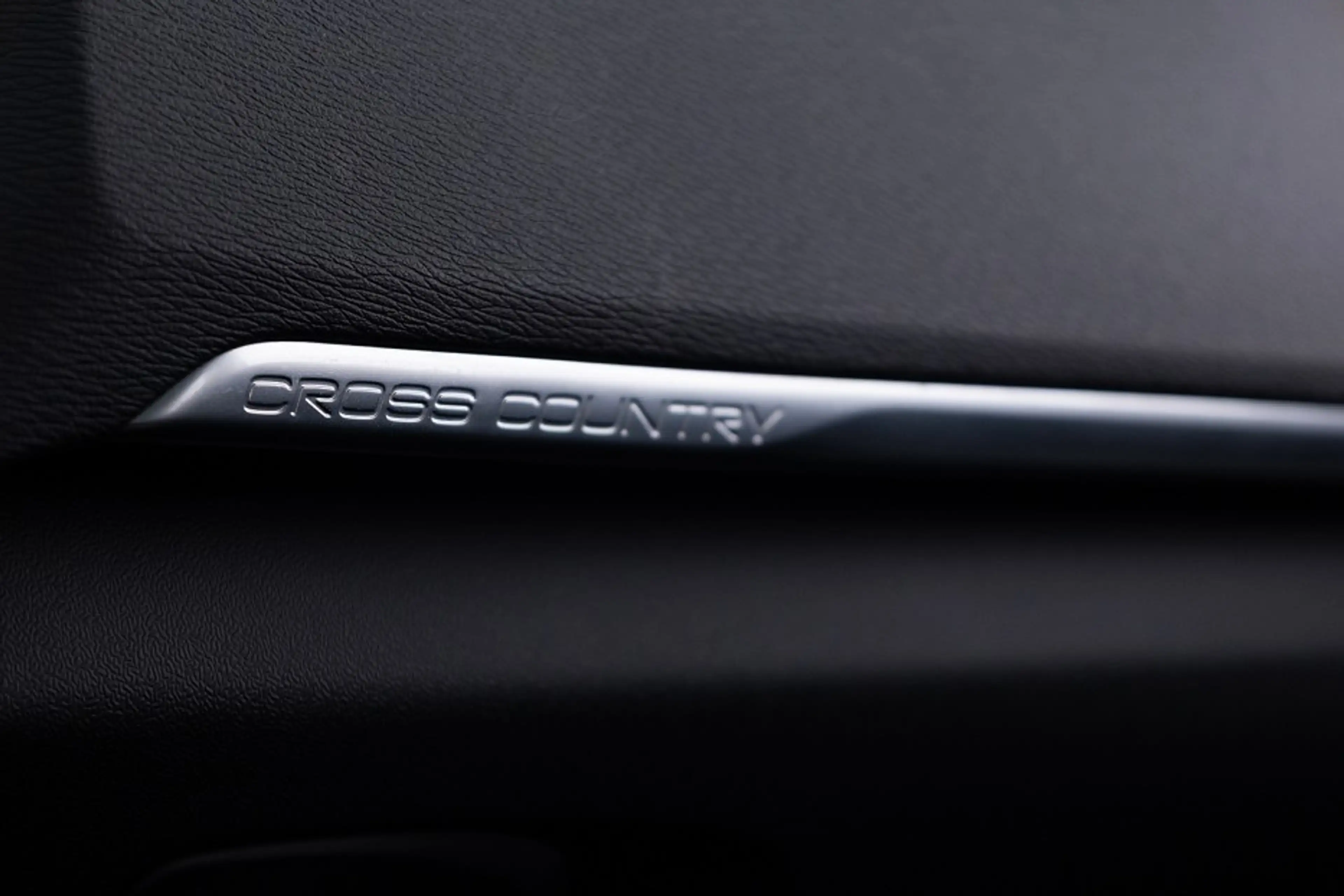 Volvo V40 Cross Country 1.5 T3 Polar+ Luxury | LEDER | PANORAMA . — photo 23