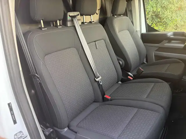 Ford Transit Custom view 13