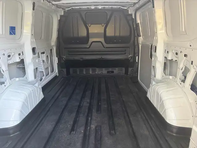 Ford Transit Custom view 11
