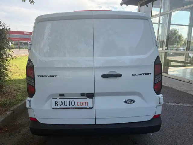 Ford Transit Custom view 6