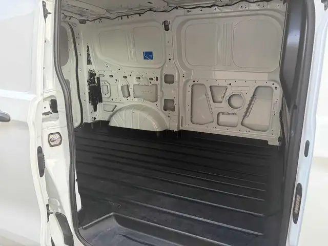 Ford Transit Custom view 12