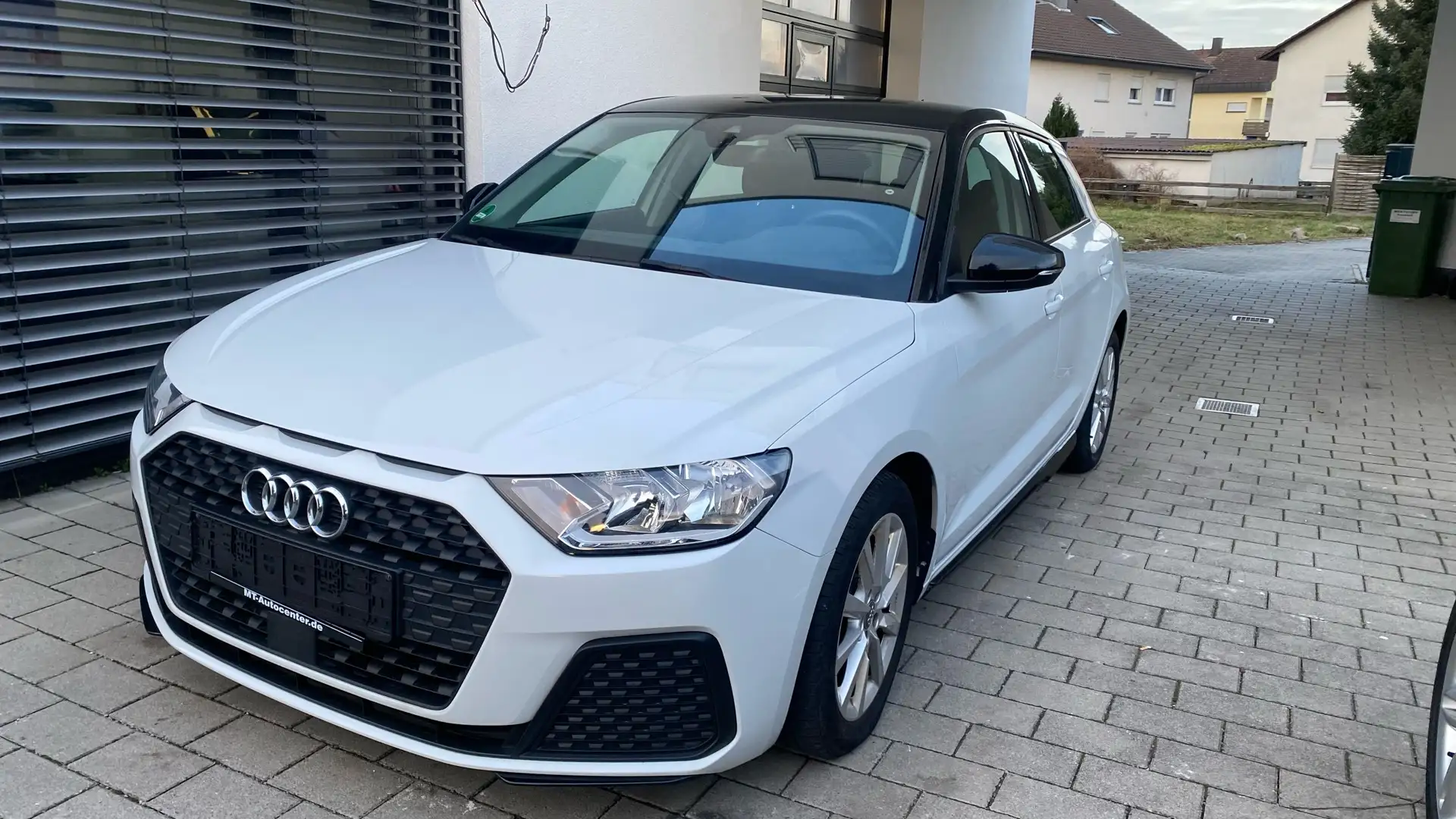 Audi A1 25 TFSI basis Weiß - 1