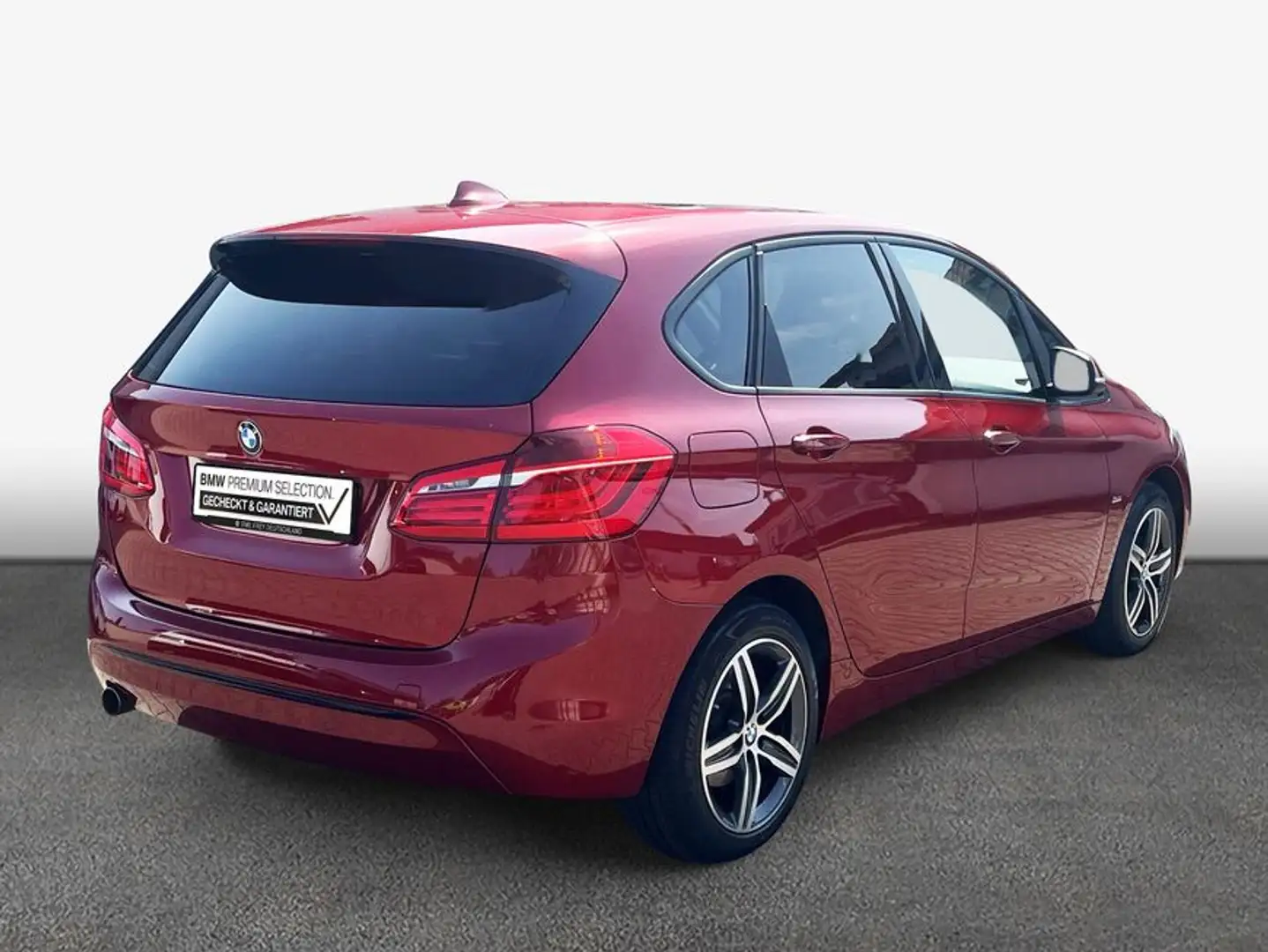 BMW 218 218d Active Tourer Aut. Sport Line Rood - 2