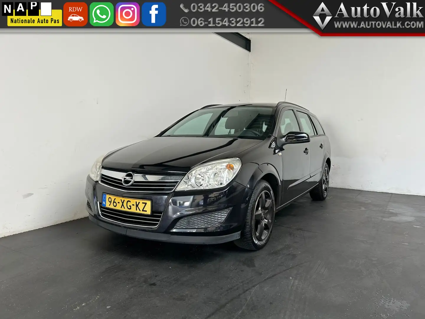 Opel Astra Wagon 1.8 Essentia. Trekhaak! Noir - 1