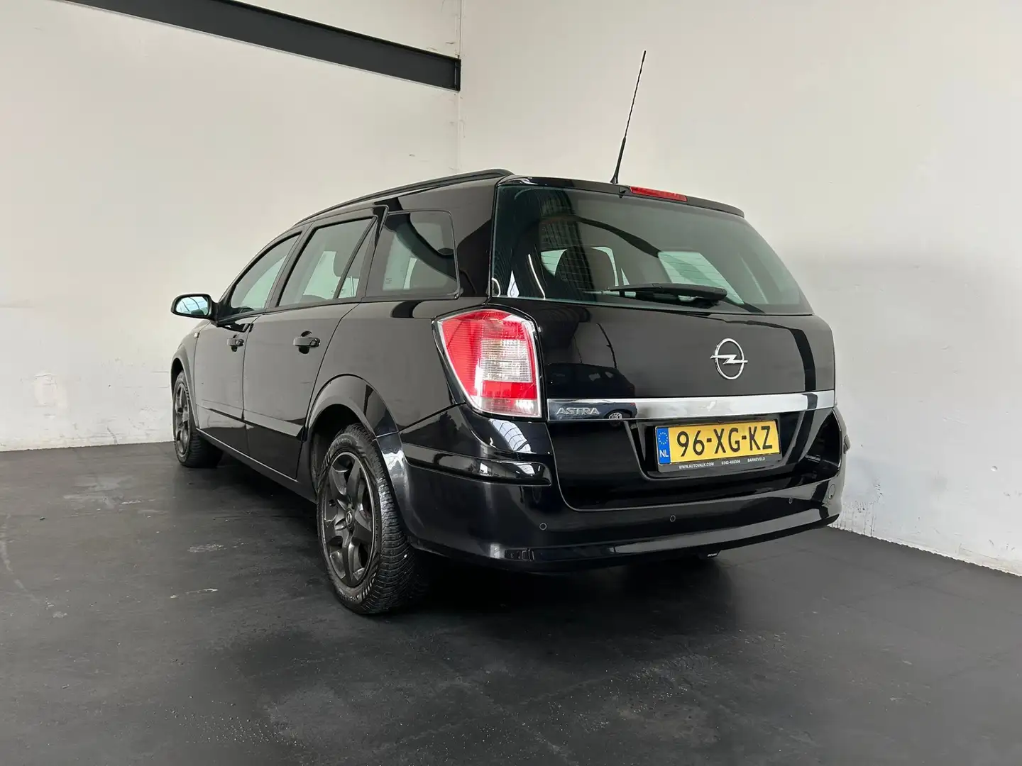 Opel Astra Wagon 1.8 Essentia. Trekhaak! Noir - 2