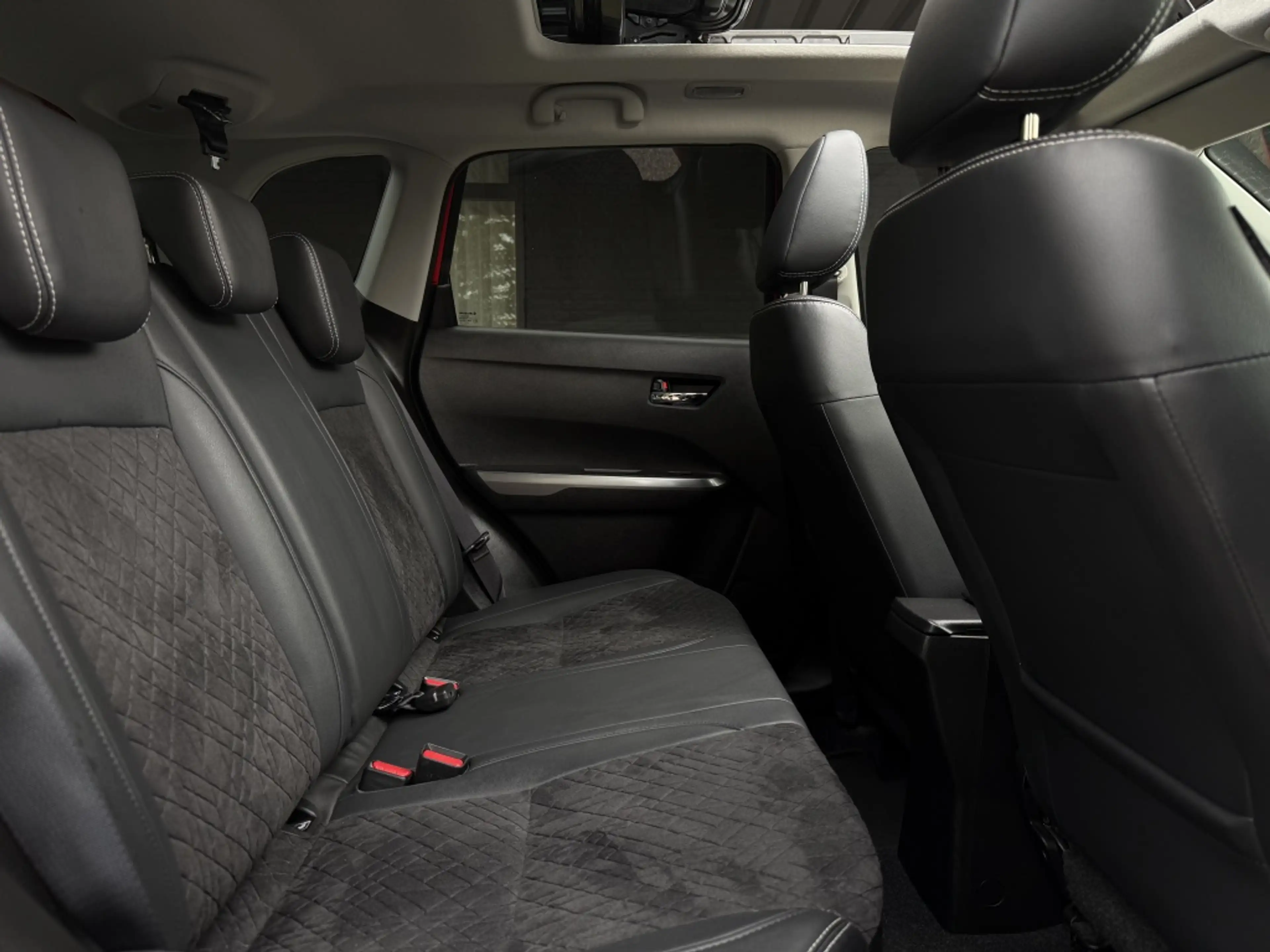 Suzuki Vitara 1.4 Boosterjet Stijl - Goed uitgerust - Dealeronde — photo 7