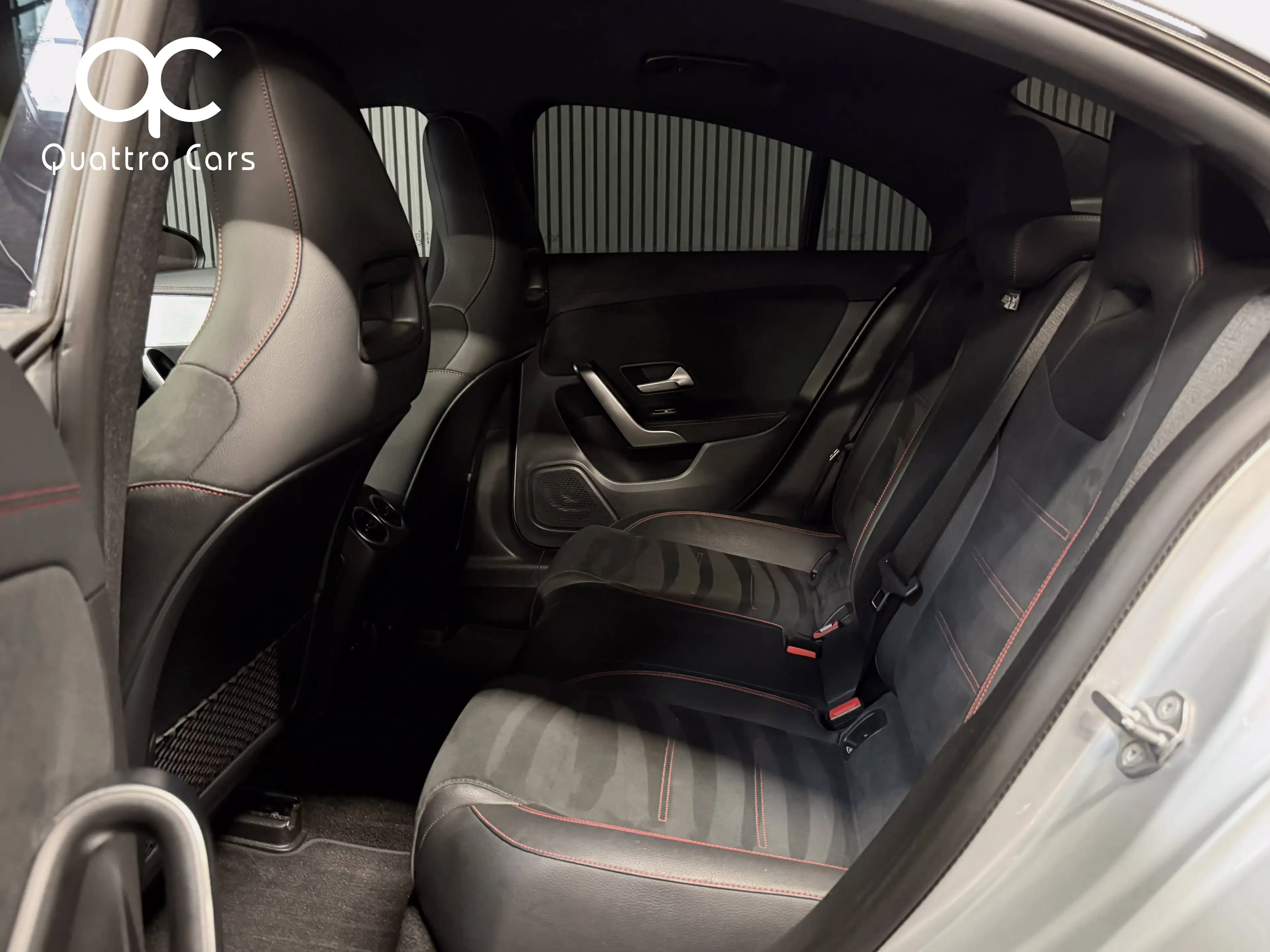 Mercedes-Benz CLA 180 Pack AMG / Pack night / 1ere Main / Super look — photo 15