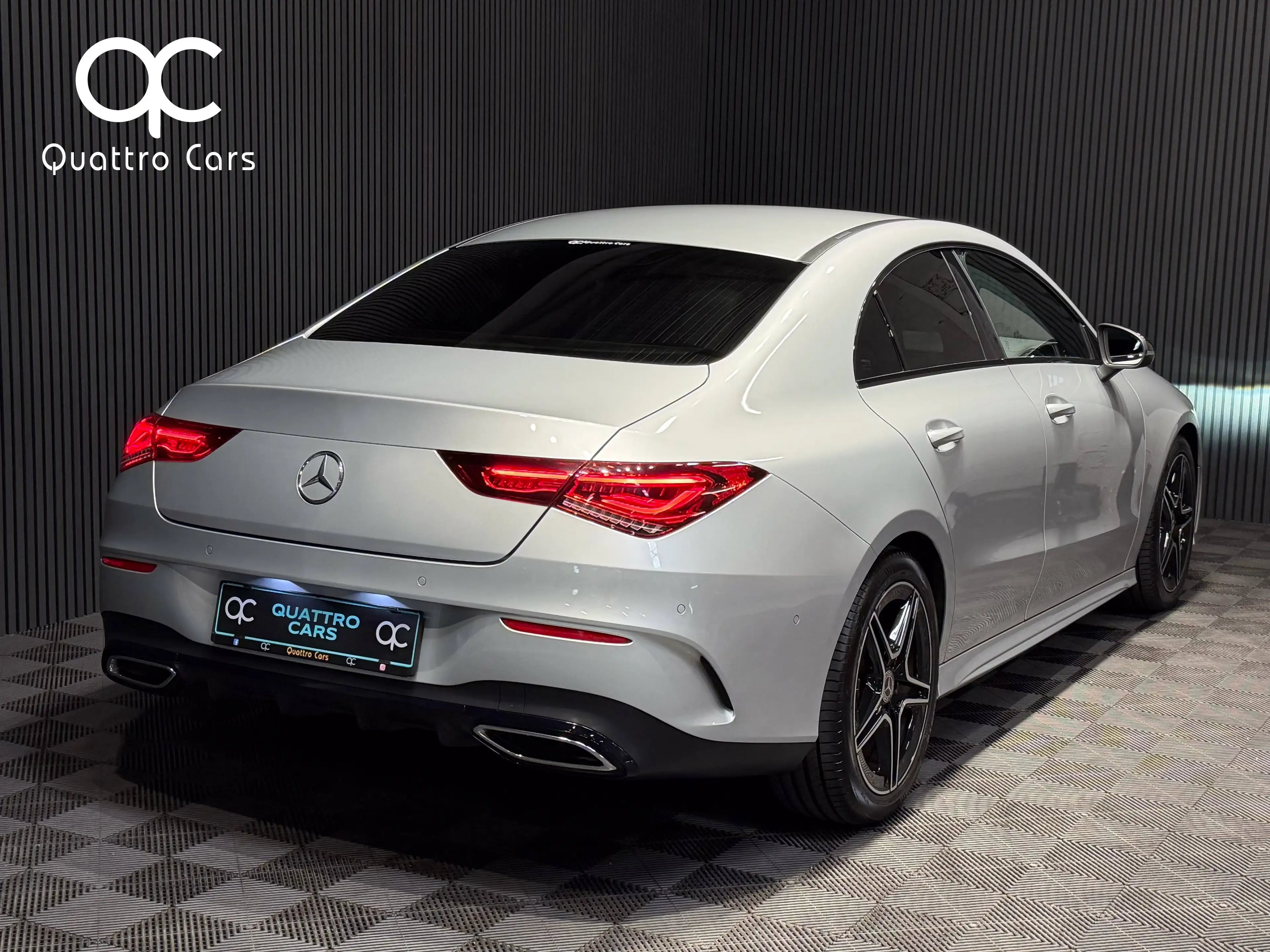 Mercedes-Benz CLA 180 Pack AMG / Pack night / 1ere Main / Super look — photo 8