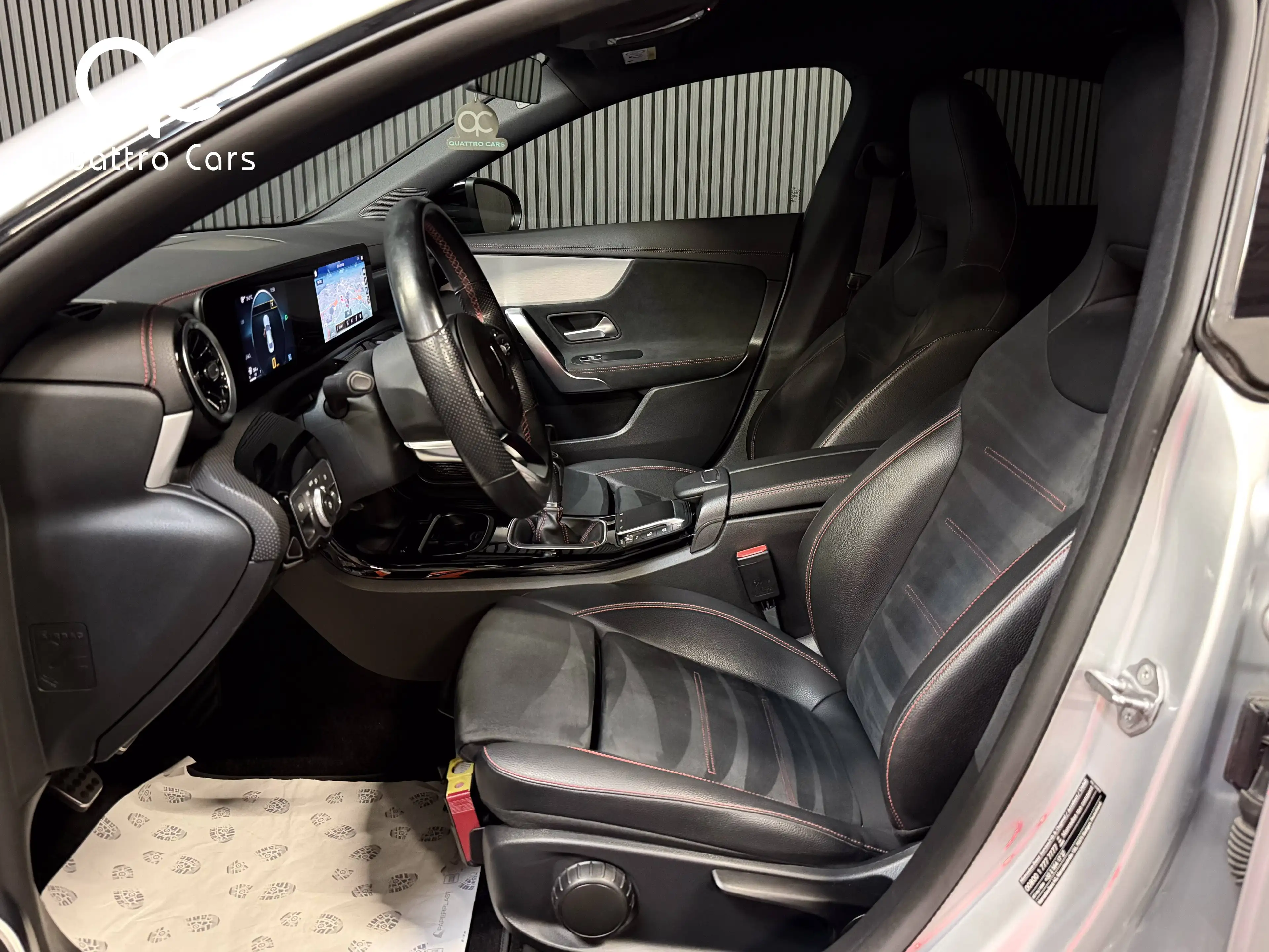 Mercedes-Benz CLA 180 Pack AMG / Pack night / 1ere Main / Super look — photo 10