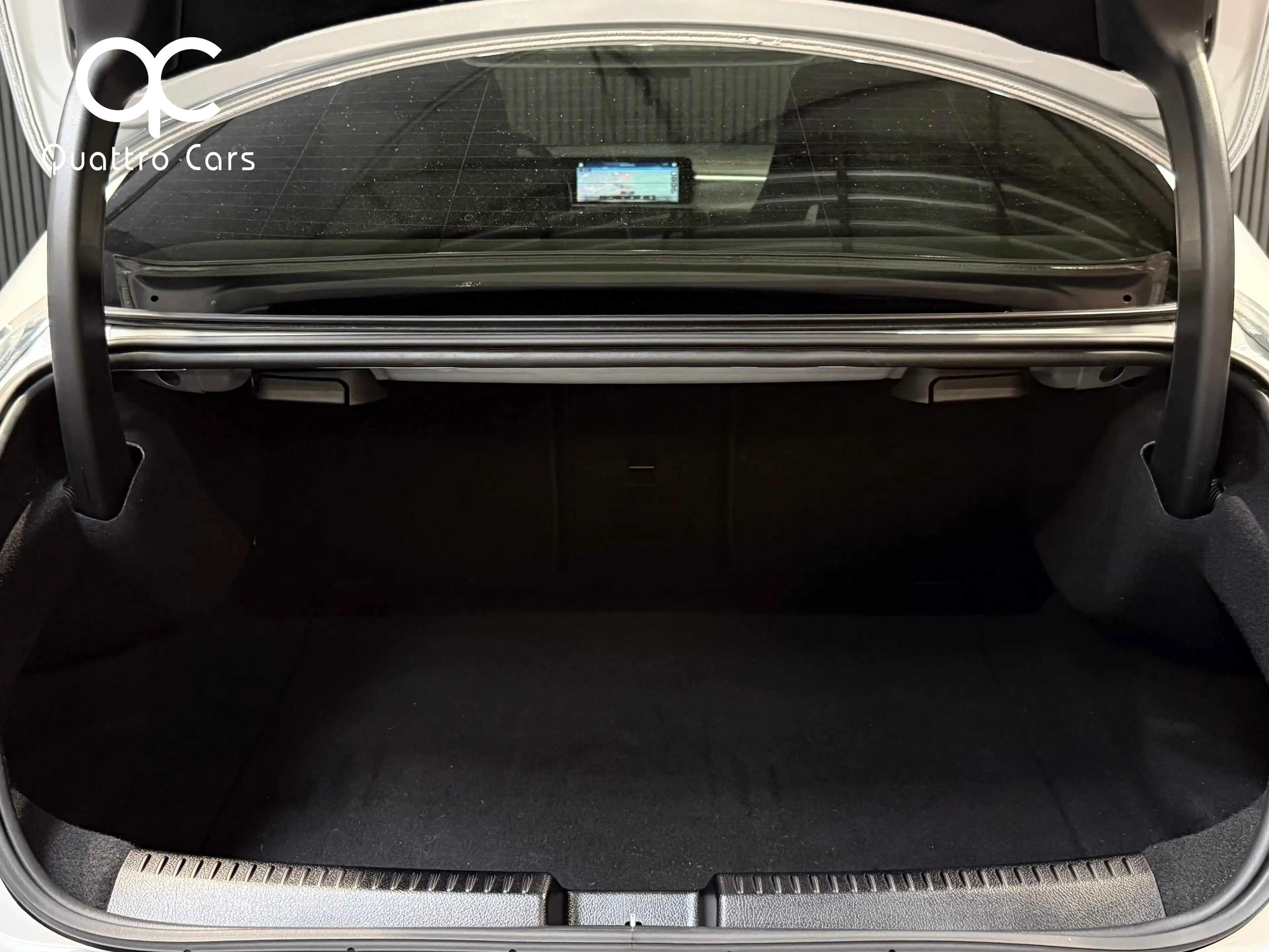 Mercedes-Benz CLA 180 Pack AMG / Pack night / 1ere Main / Super look — photo 28