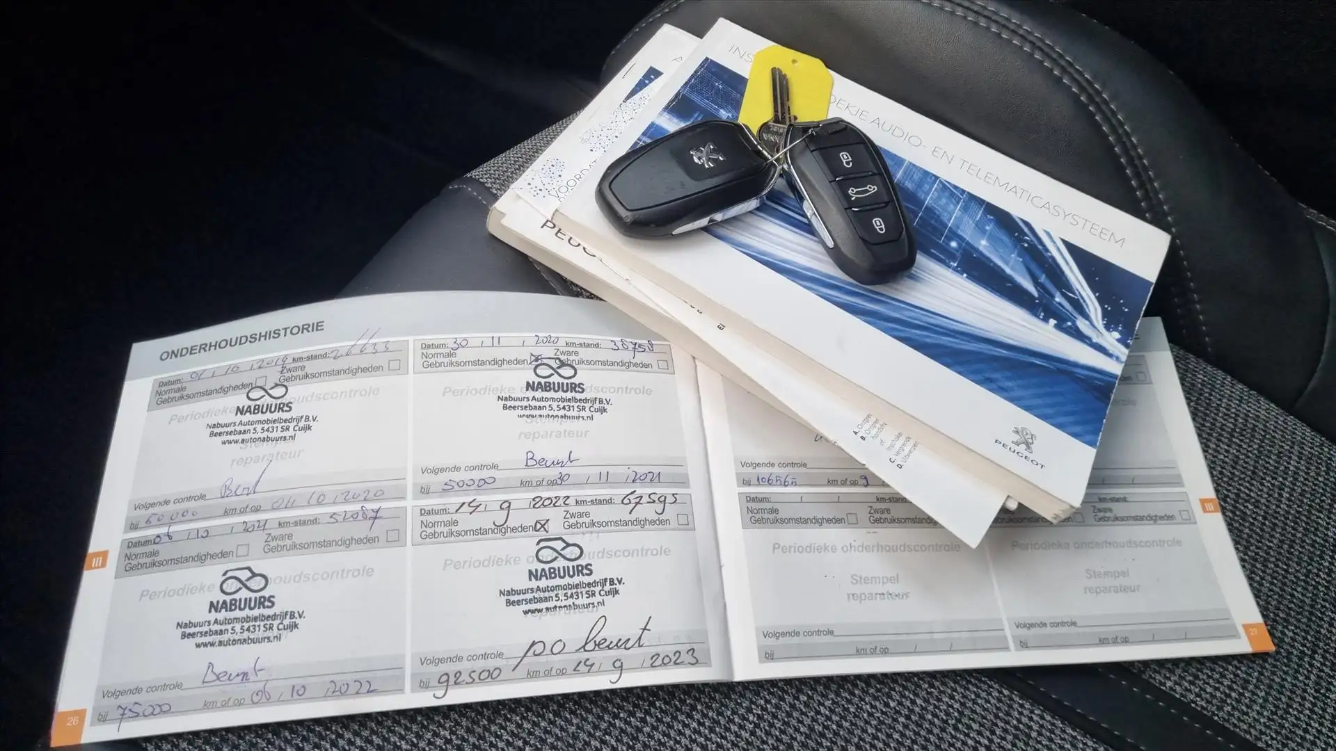 Peugeot 3008 1.2i 130pk Première Schuifdak/Nwe distr.riem!! Gris - 2