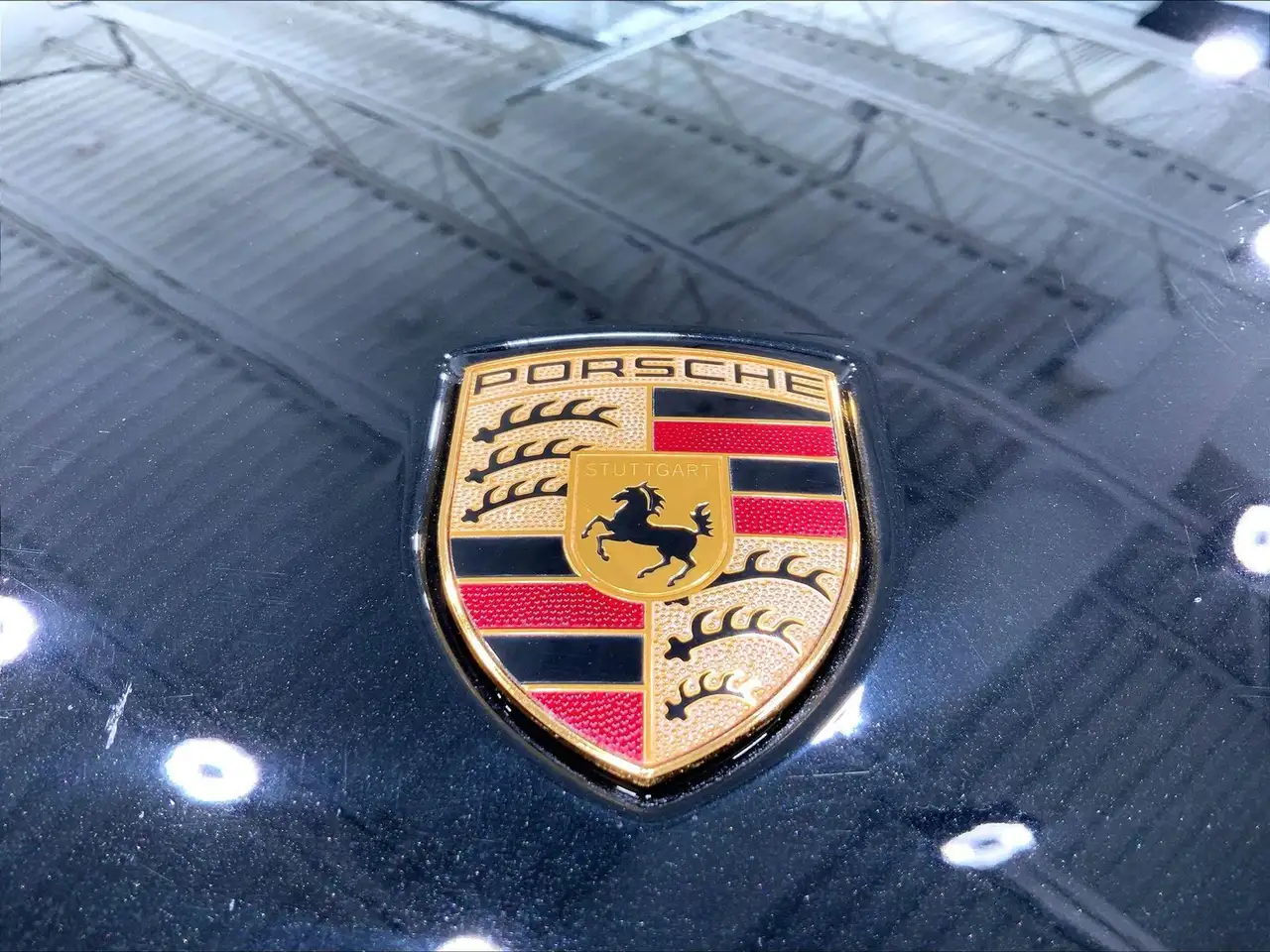 Porsche Cayenne снимка Porsche Cayenne