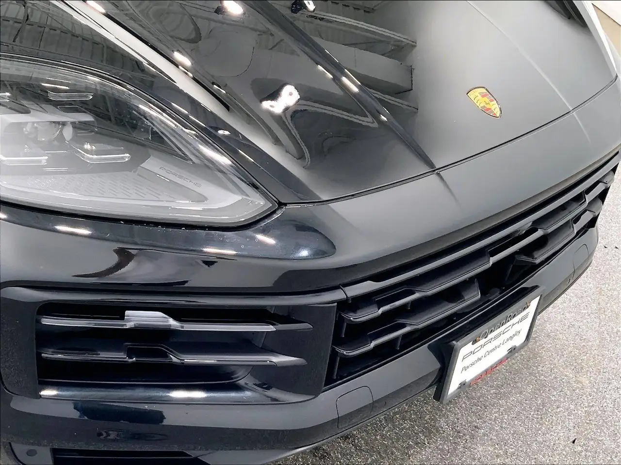 Porsche Cayenne снимка Porsche Cayenne