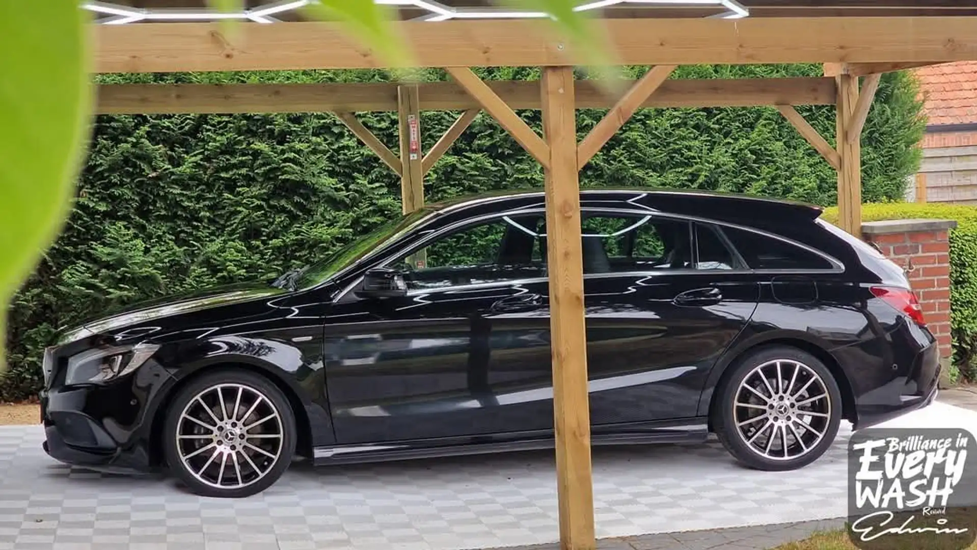 Mercedes-Benz CLA 180 CLA Shooting Brake 180 Peak Edition Zwart - 2