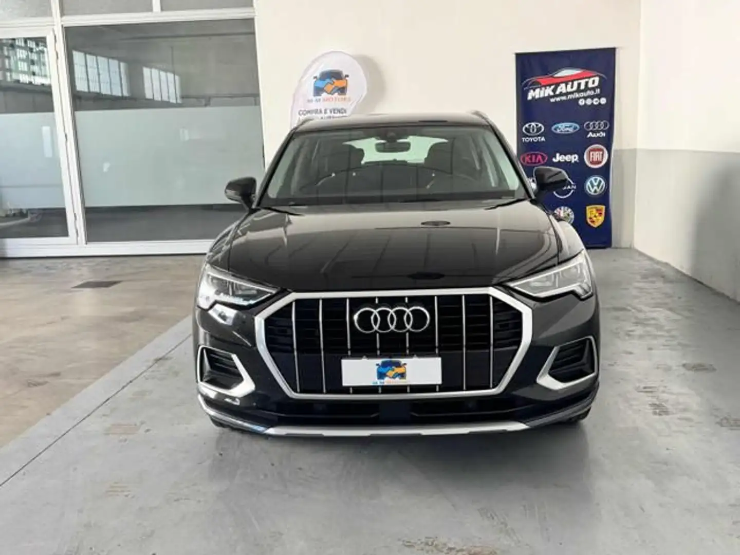 Audi Q3 35 TFSI Business Advanced Nero - 1