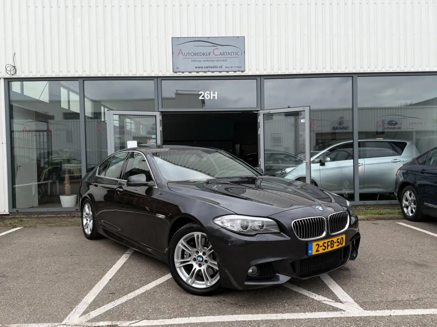 BMW 528 5-serie 528i ALCANTARA | SCHUIFDAK | M-SPORT | XEN Gris - 1