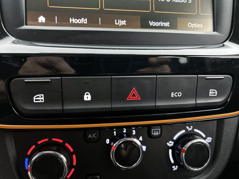 Dacia Spring Comfort Plus (Orange Pack) 27 kWh | Achteruitrijca — photo 9
