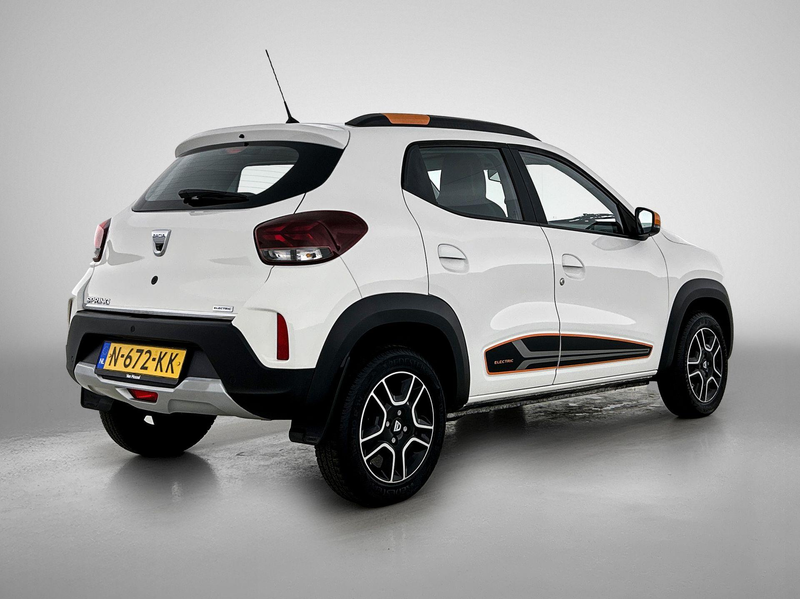 Dacia Spring Comfort Plus (Orange Pack) 27 kWh | Achteruitrijca — photo 4