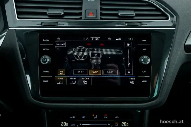 Volkswagen Tiguan view 12