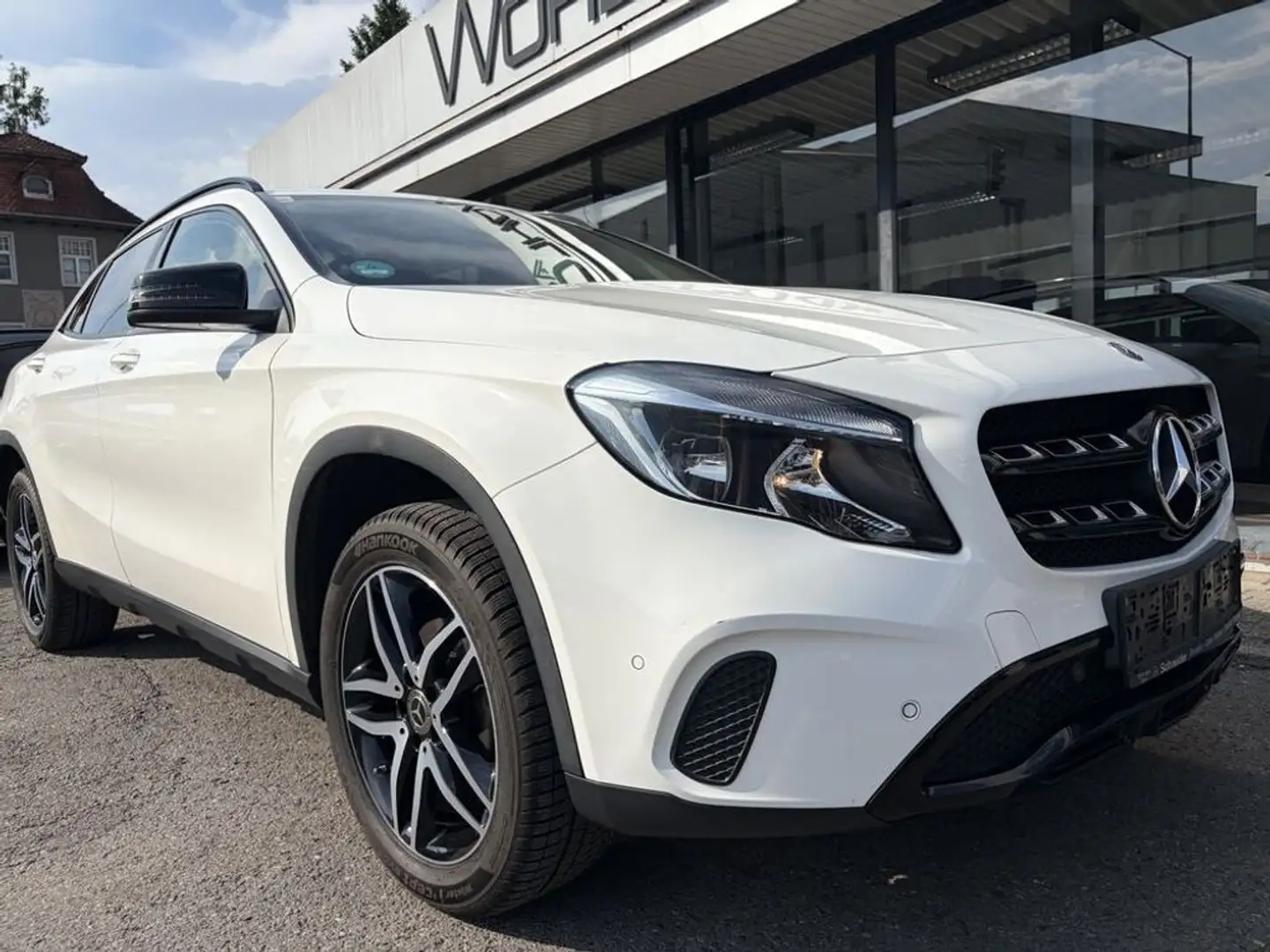 Mercedes-Benz GLA 180 (156.942) Weiß - 2