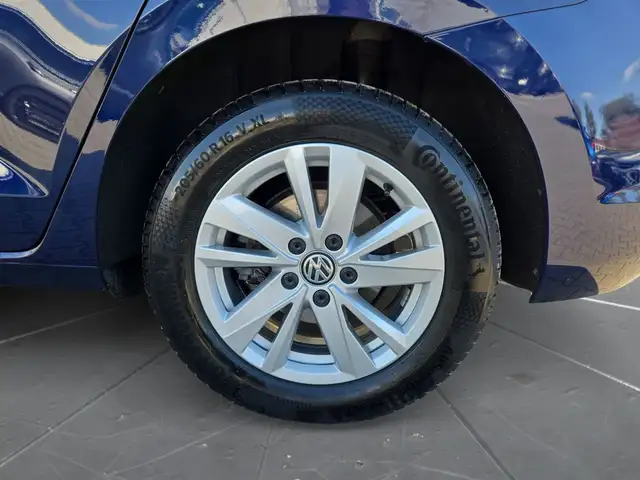 Volkswagen Touran view 15