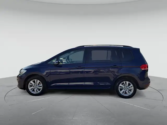 Volkswagen Touran view 6