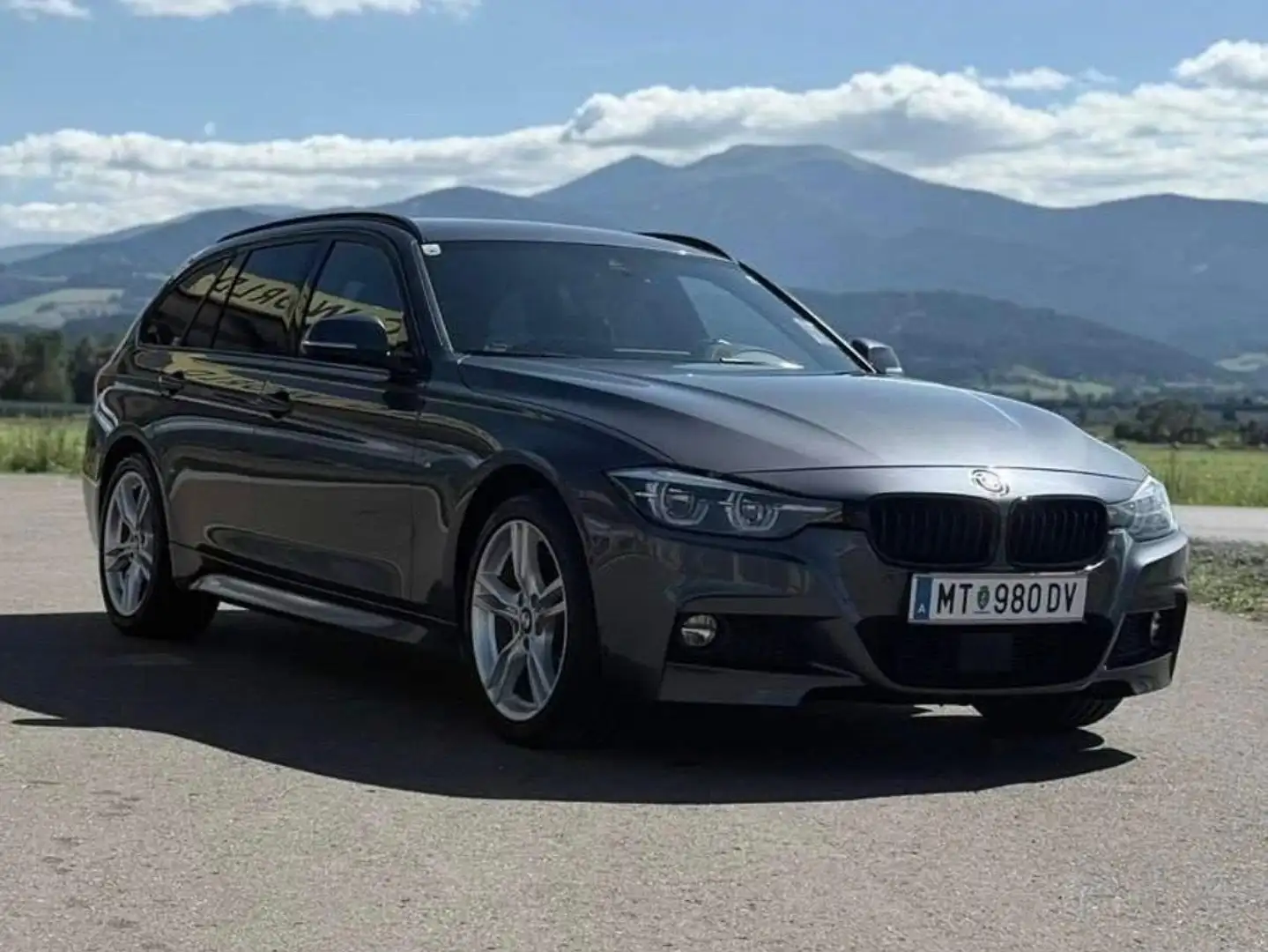BMW 320 320d xDrive Touring Aut. - 1