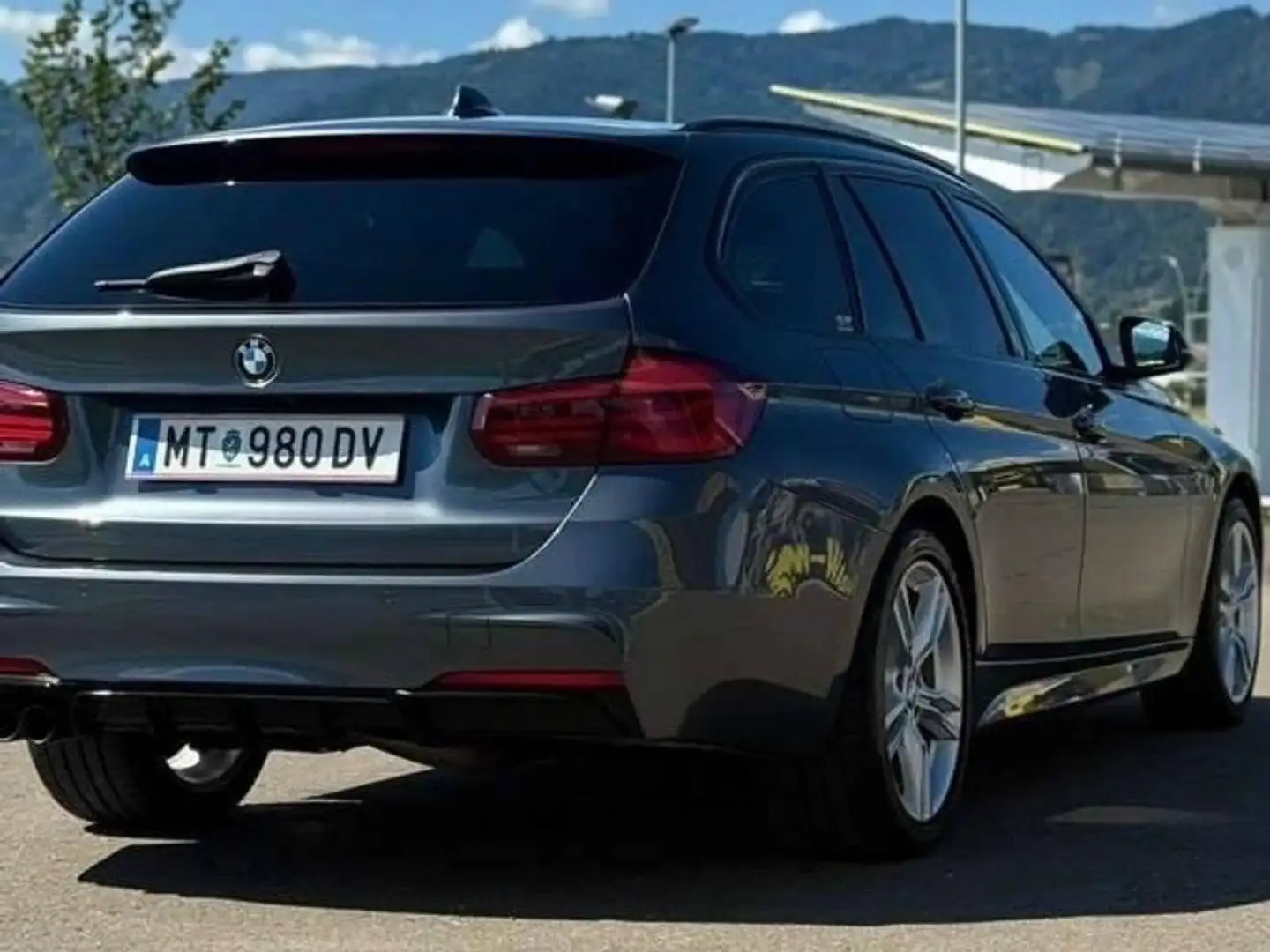 BMW 320 320d xDrive Touring Aut. - 2