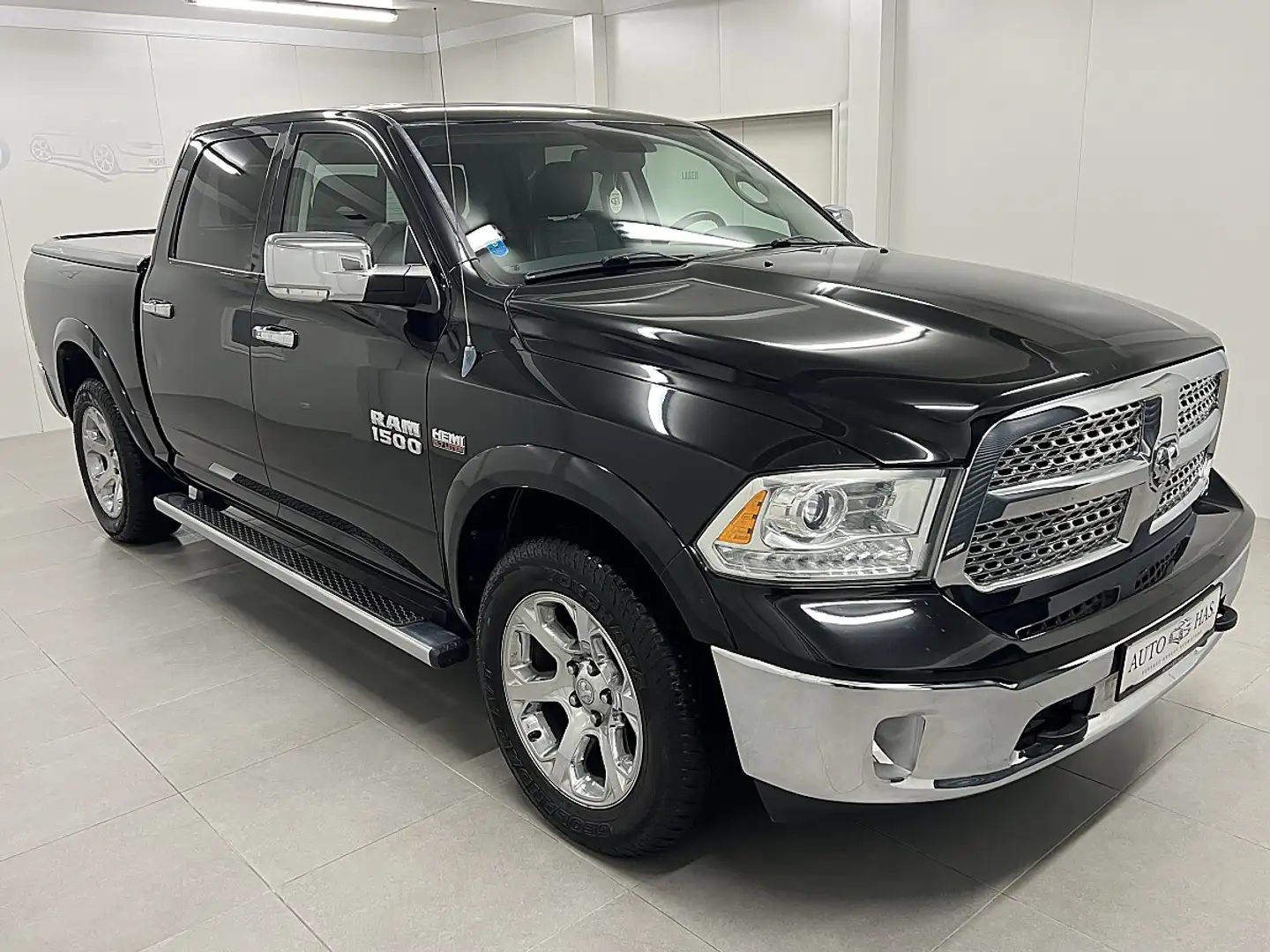 Dodge RAM Ram 1500 Laramie Quad Cab *Top Ausstattung* Schwarz - 2