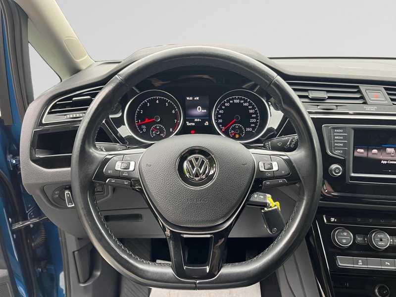 Volkswagen Touran 1.4 TSI Highline — photo 10